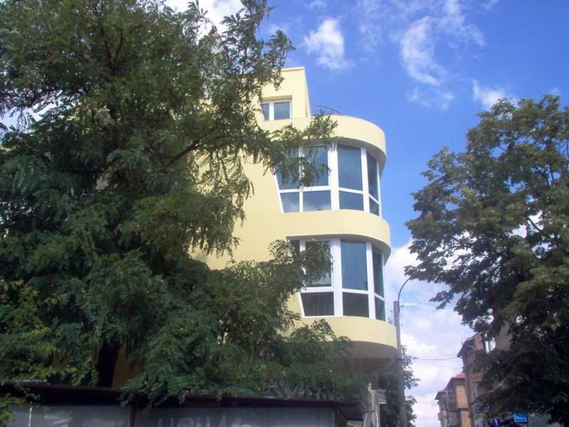 Stela Guest House