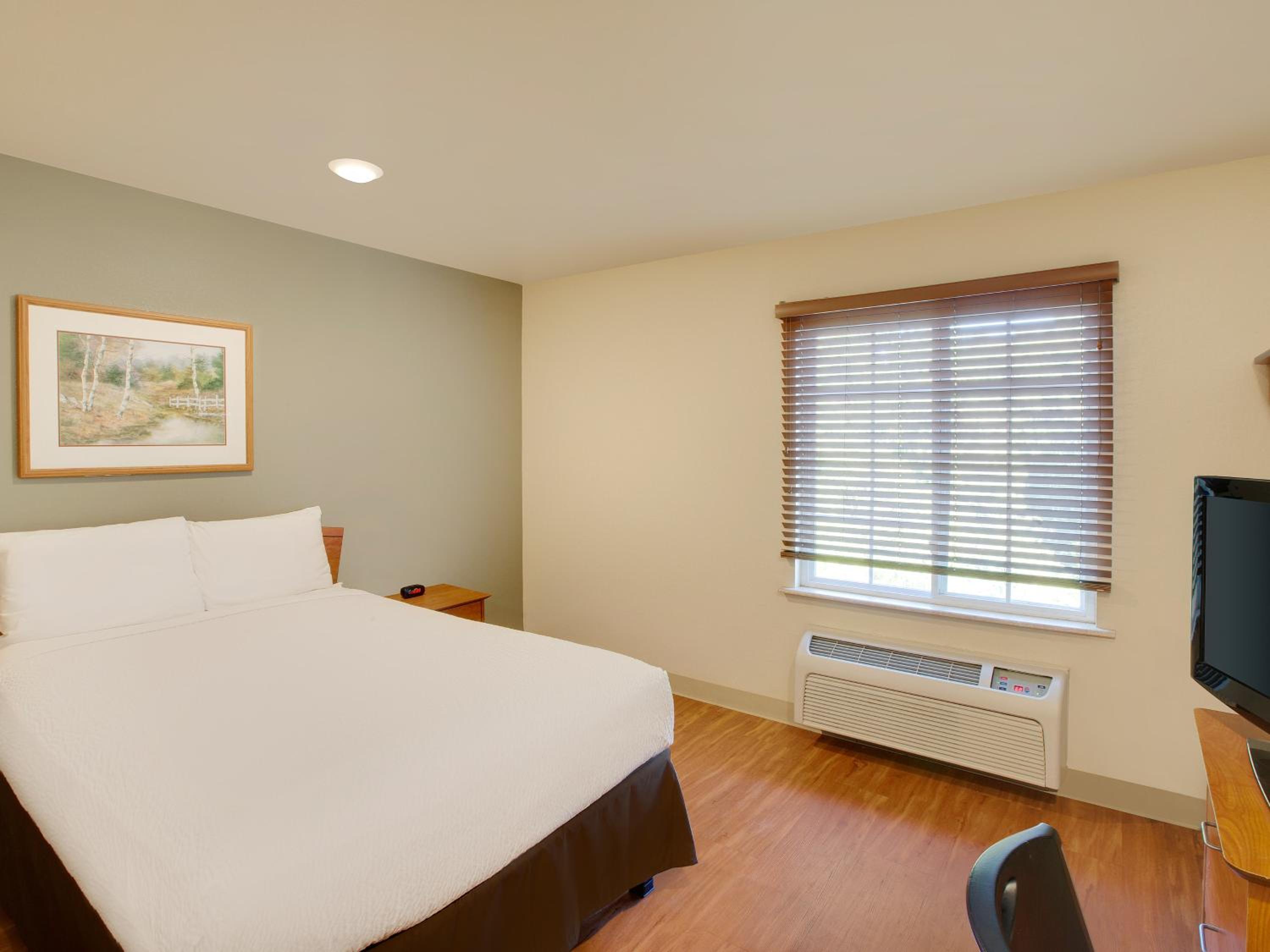 Studio 6 Extended Stay Shreveport Airport LA