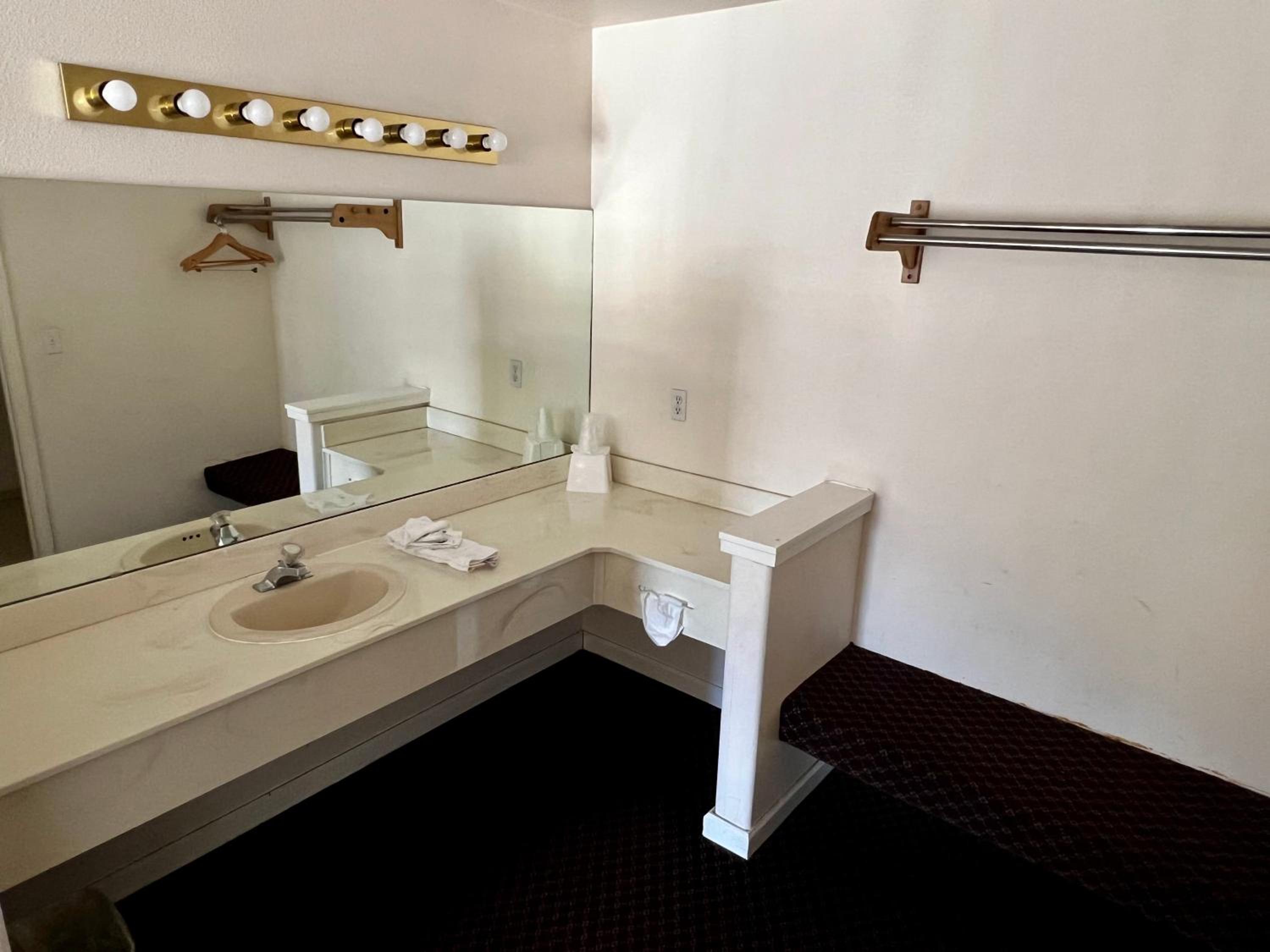 Rodeway Inn - SFI Winnemucca
