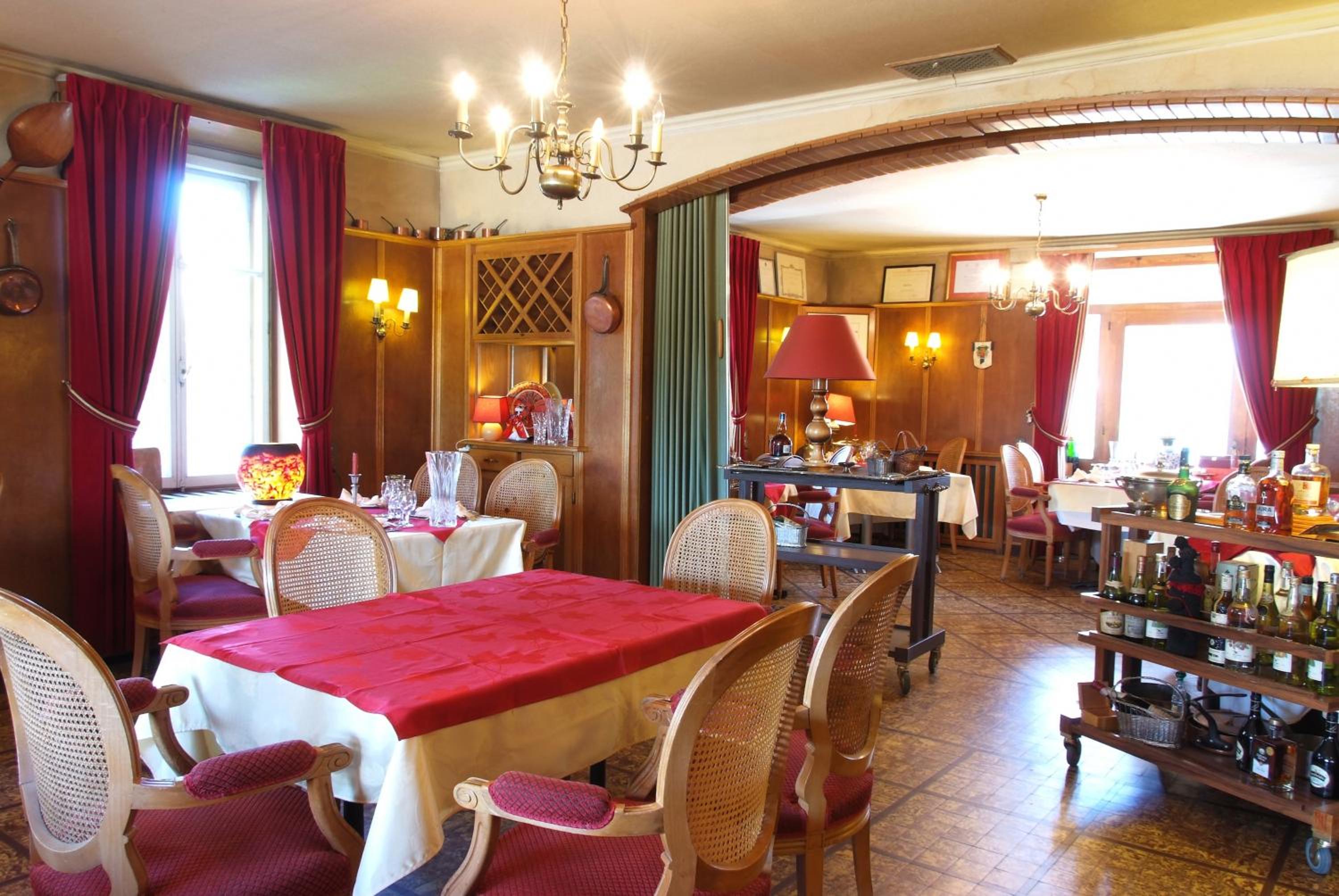 restaurant