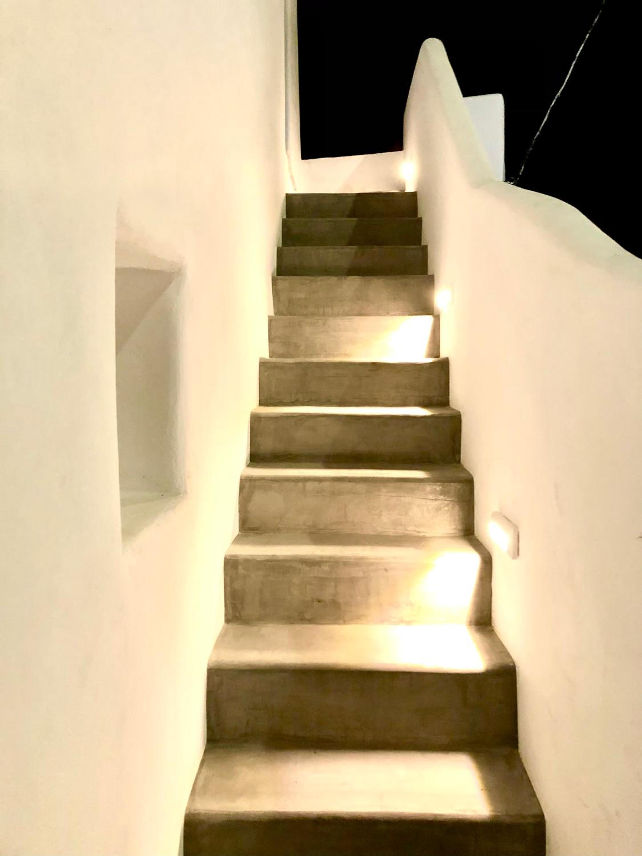 Oldtown Suites Fira photo 4