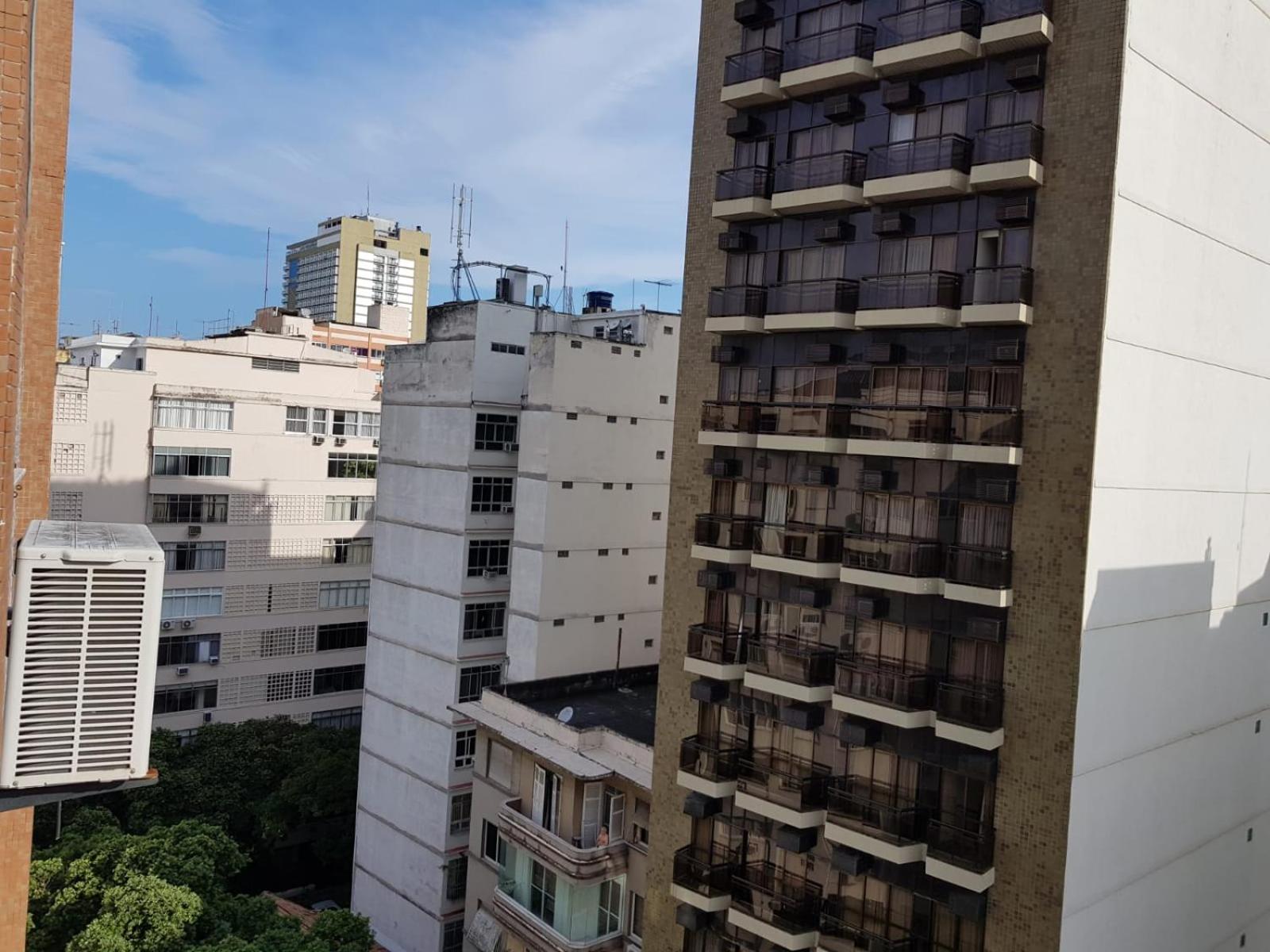 Copacabana Beach Charming Studio with Mountain View & Metro Nearby view 5