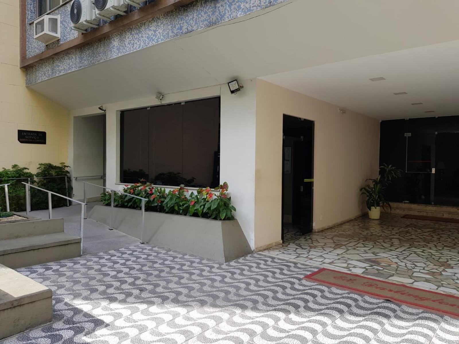 Copacabana Beach Charming Studio with Mountain View & Metro Nearby view 2