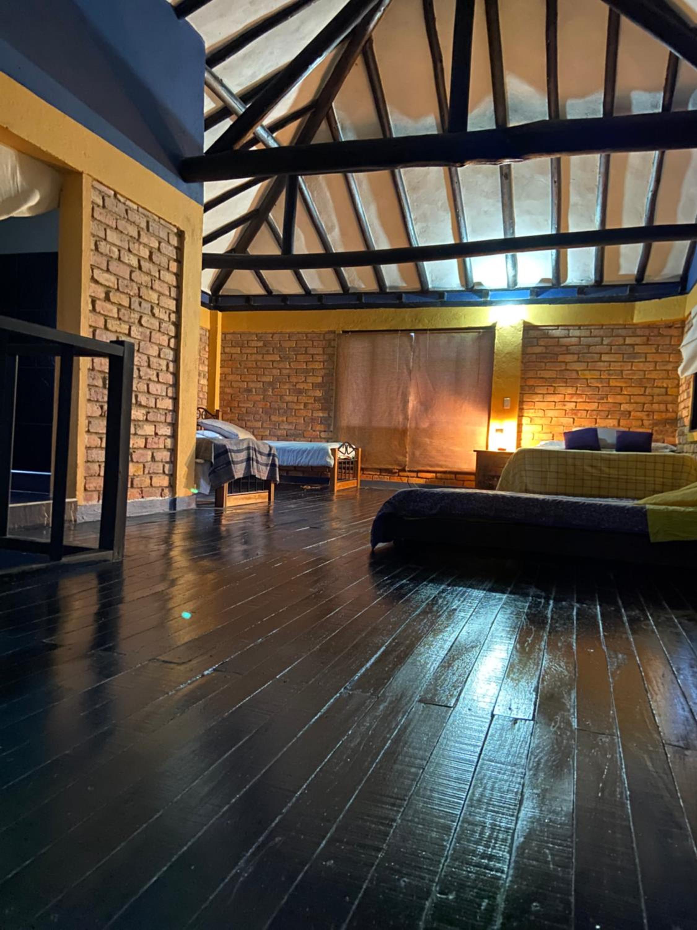 Hostelline
