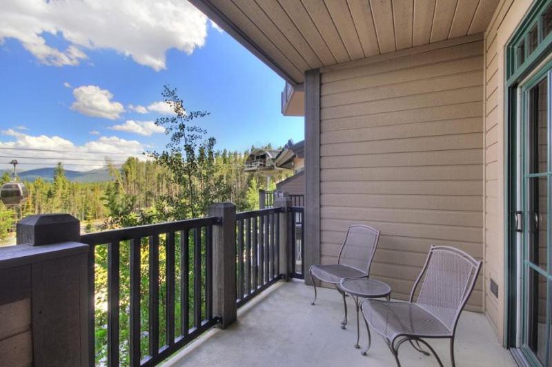 Crystal Peak Lodge 1 Bedroom Ski In, Ski Out Slopeside Condo At The Base Of Peak 7 view 4