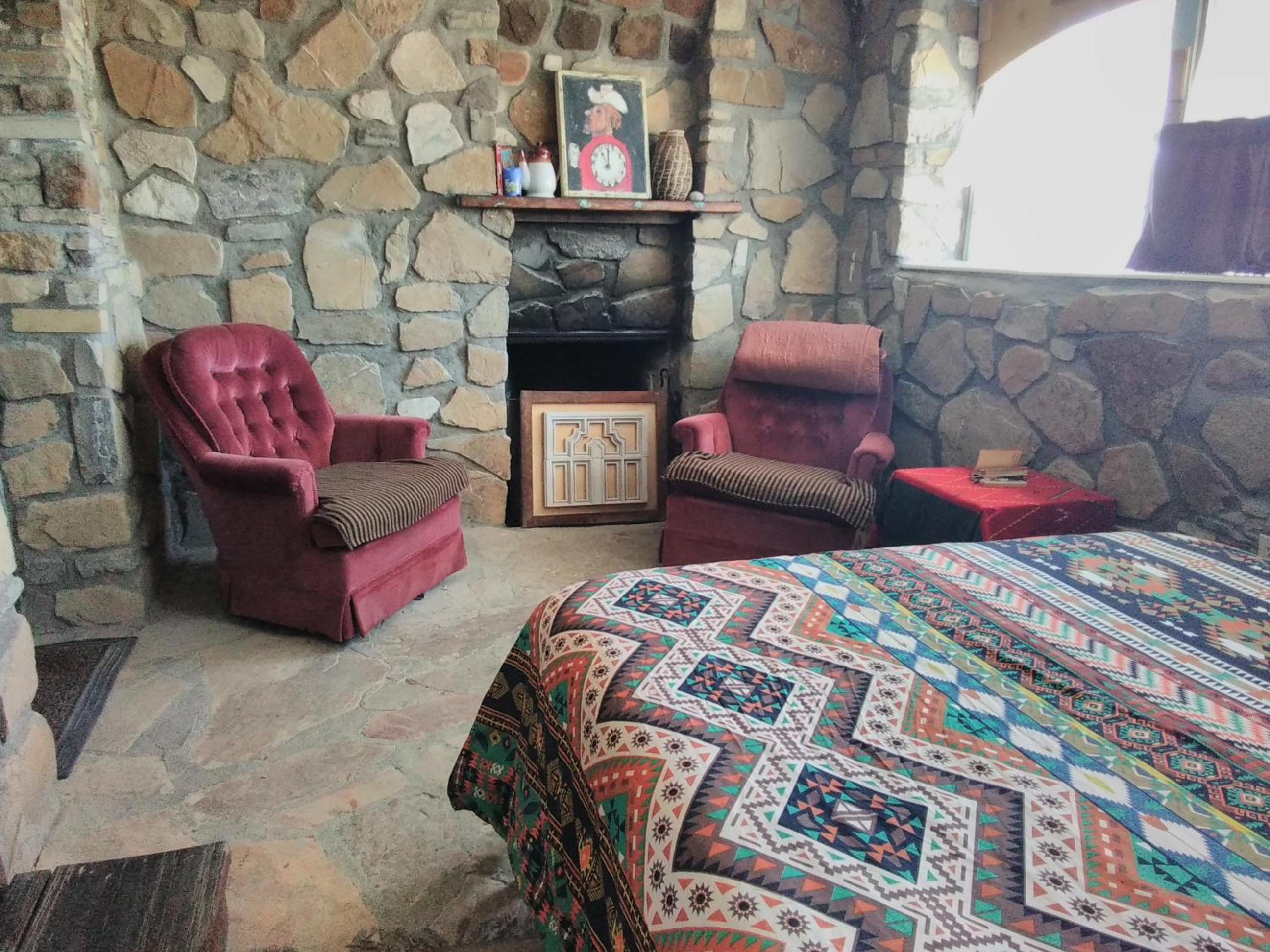 La loma del chivo Llc Stone Cottage alternative building view 5