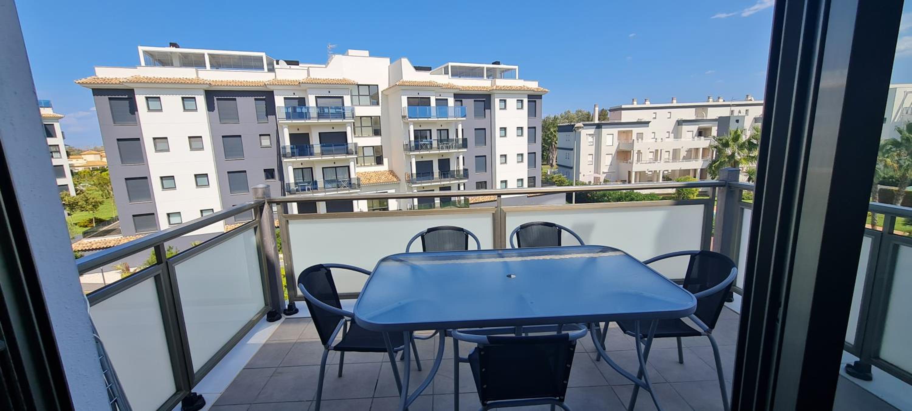 Oliva Nova en Oliva — balance & terrace
