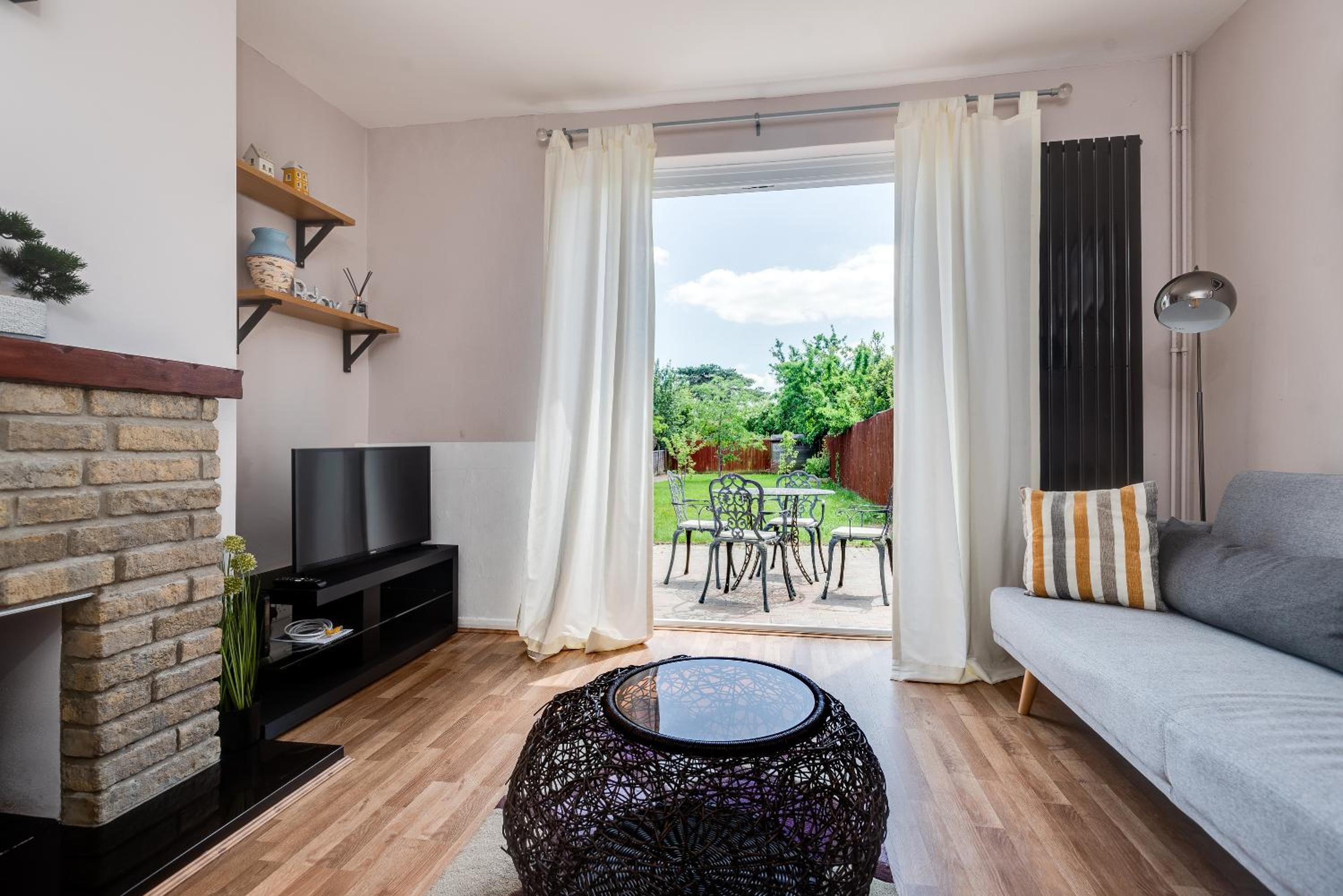 Oxford Vacations - The Oxford Abode - 3-Bedroom House - large garden free parking - Property Image 17