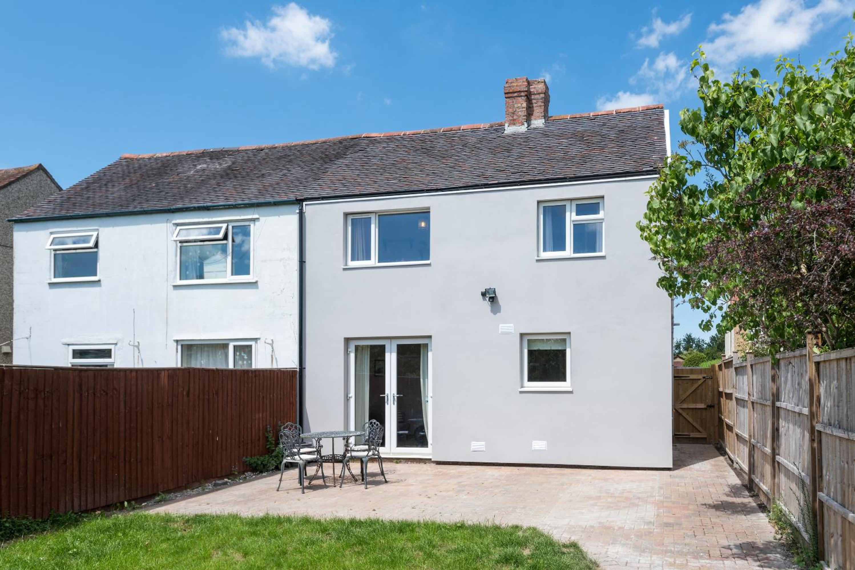 Oxford Vacations - The Oxford Abode - 3-Bedroom House - large garden free parking - Property Image 19
