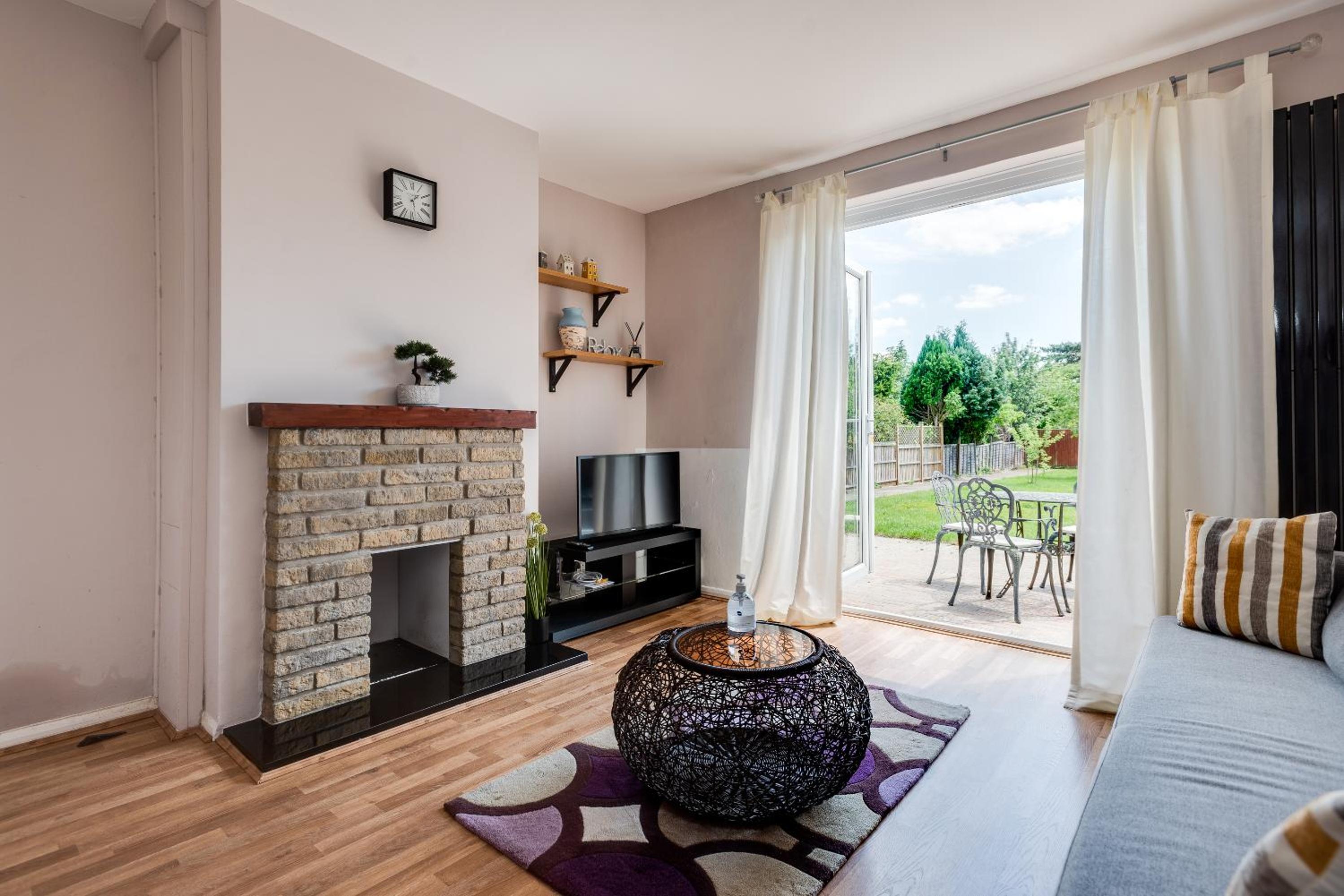 Oxford Vacations - The Oxford Abode - 3-Bedroom House - large garden free parking - Property Image 18