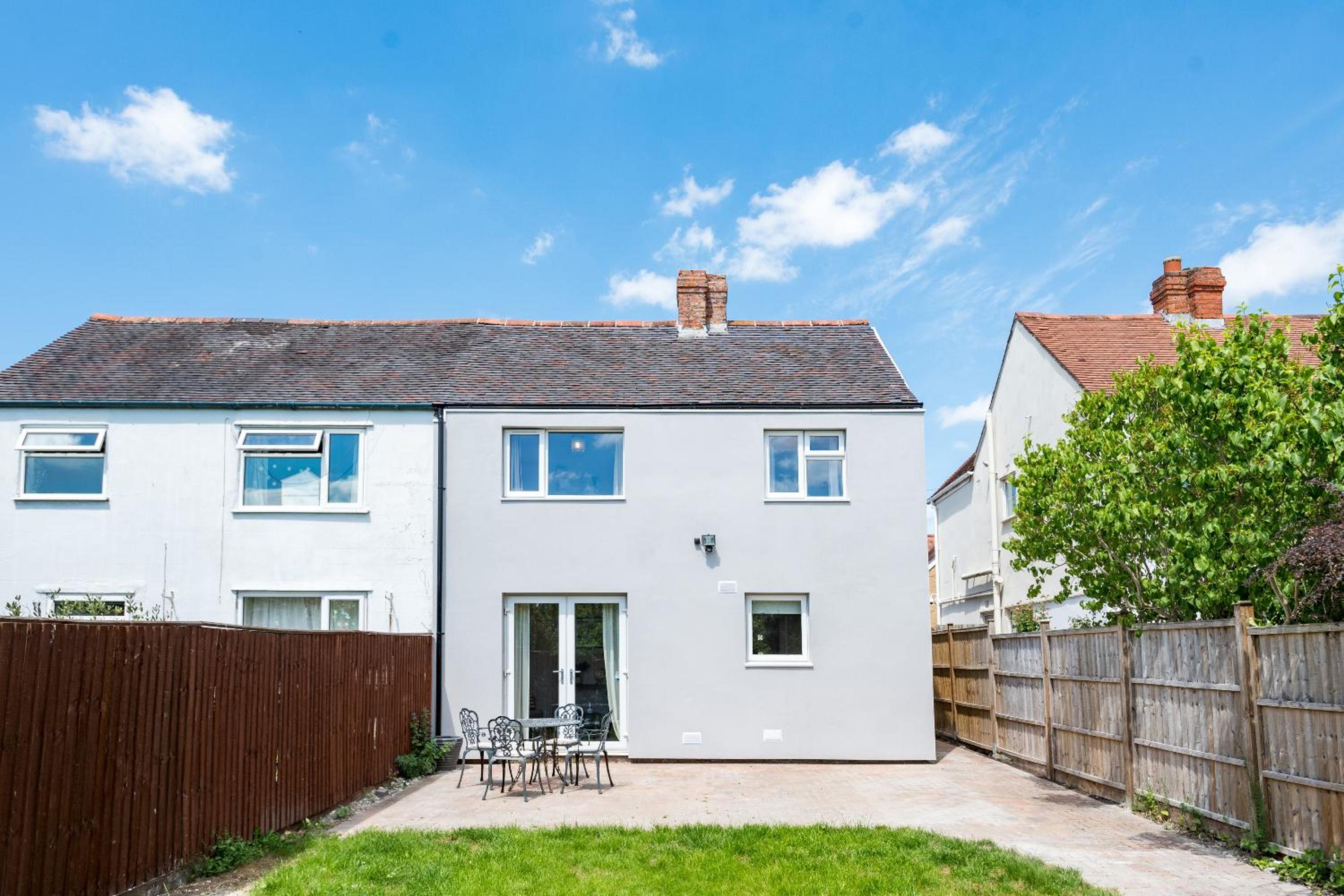 Oxford Vacations - The Oxford Abode - 3-Bedroom House - large garden free parking - Property Image 16