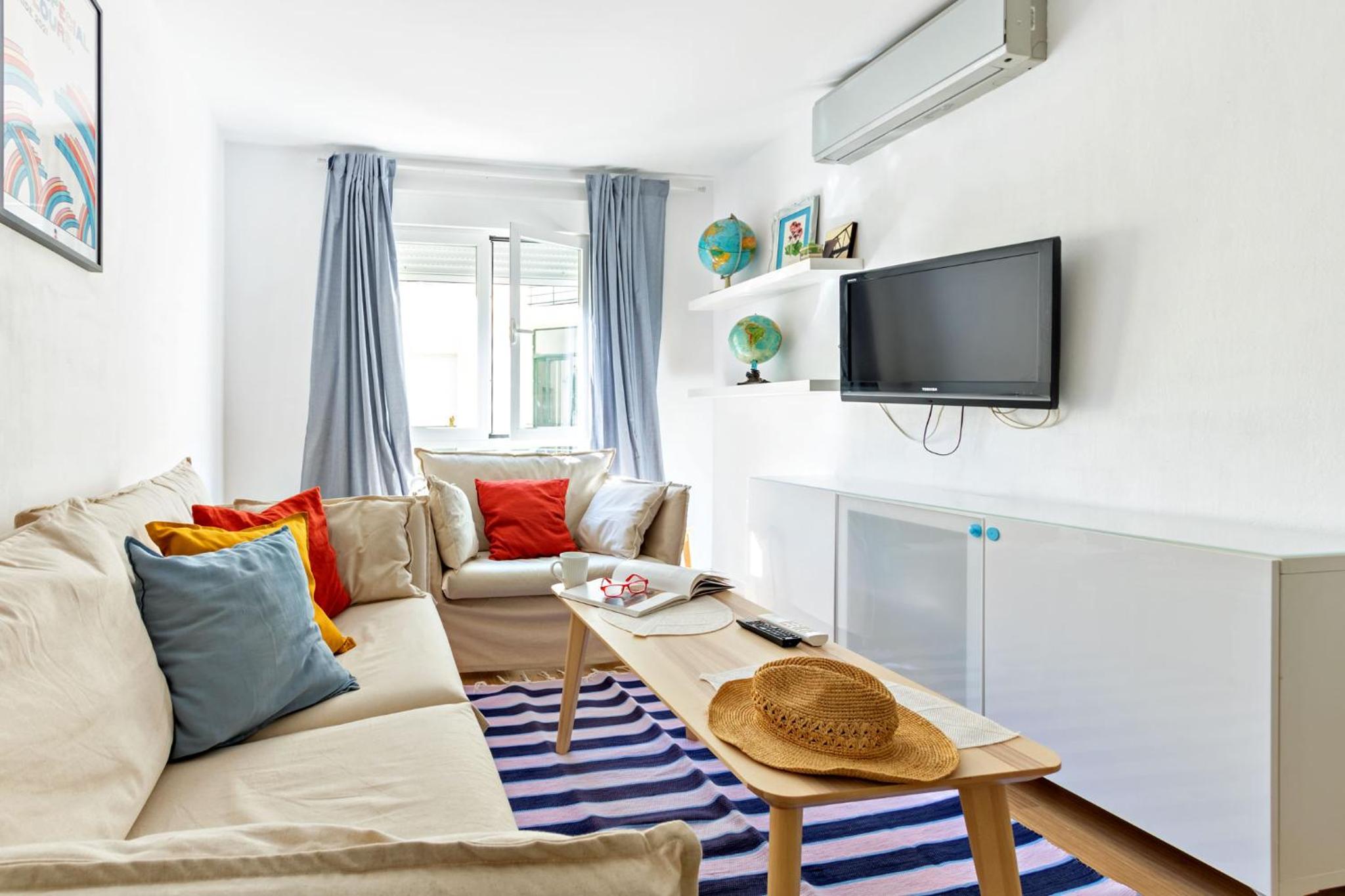 Colours Apartment and Garage Historical Center 4 pax
