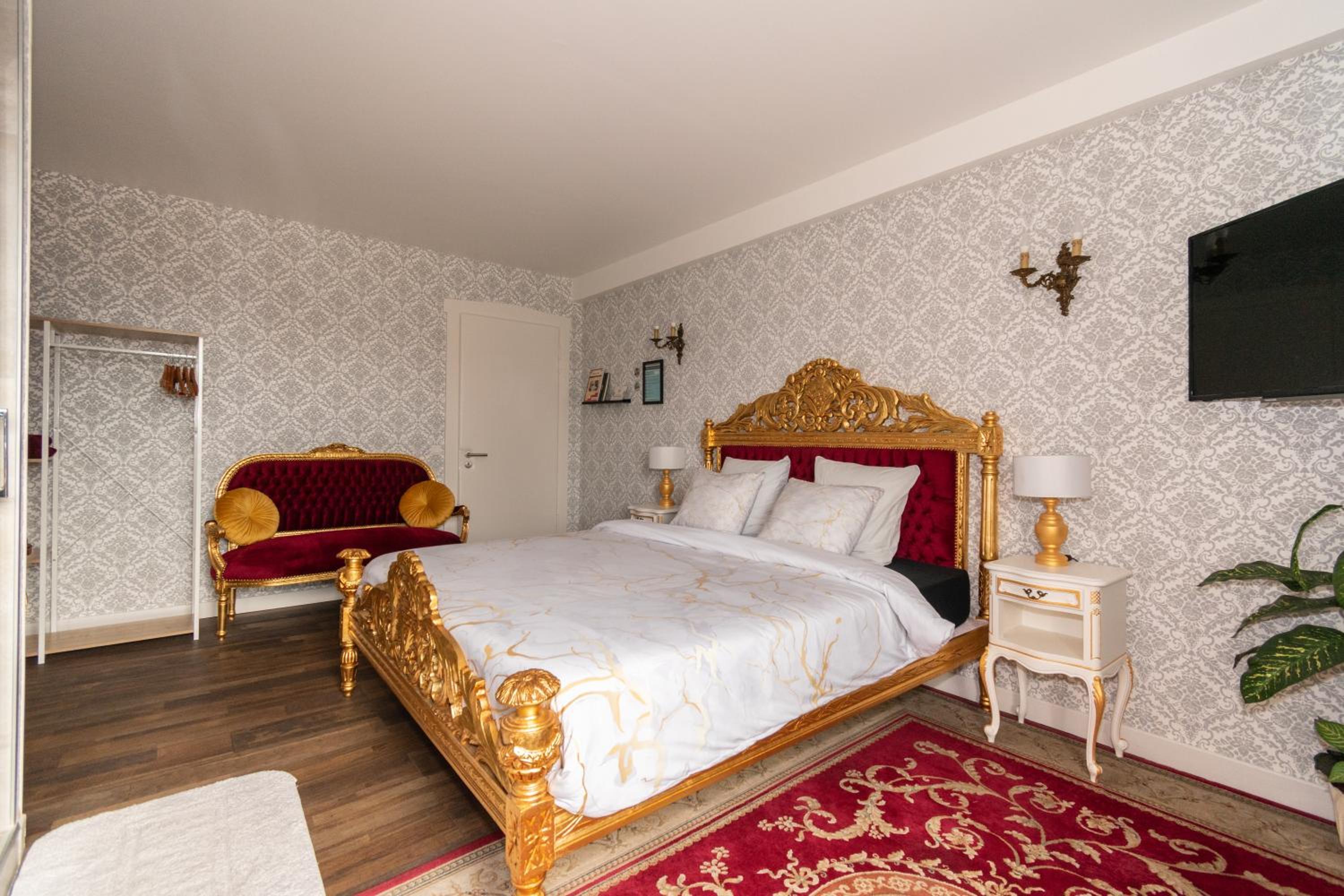 Private & Comfortable Apartments