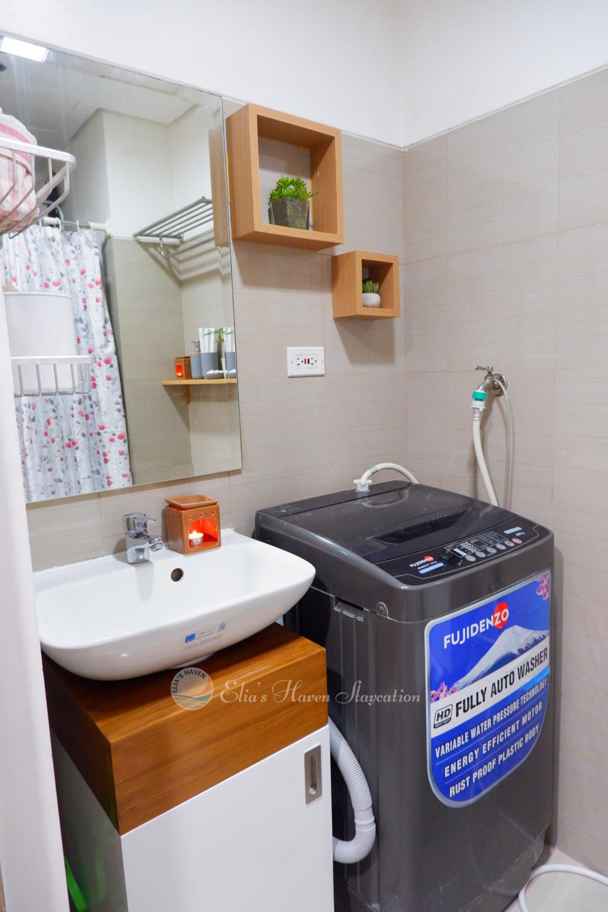 Simply and Cozy Condo unit near Mall of Asia view 4