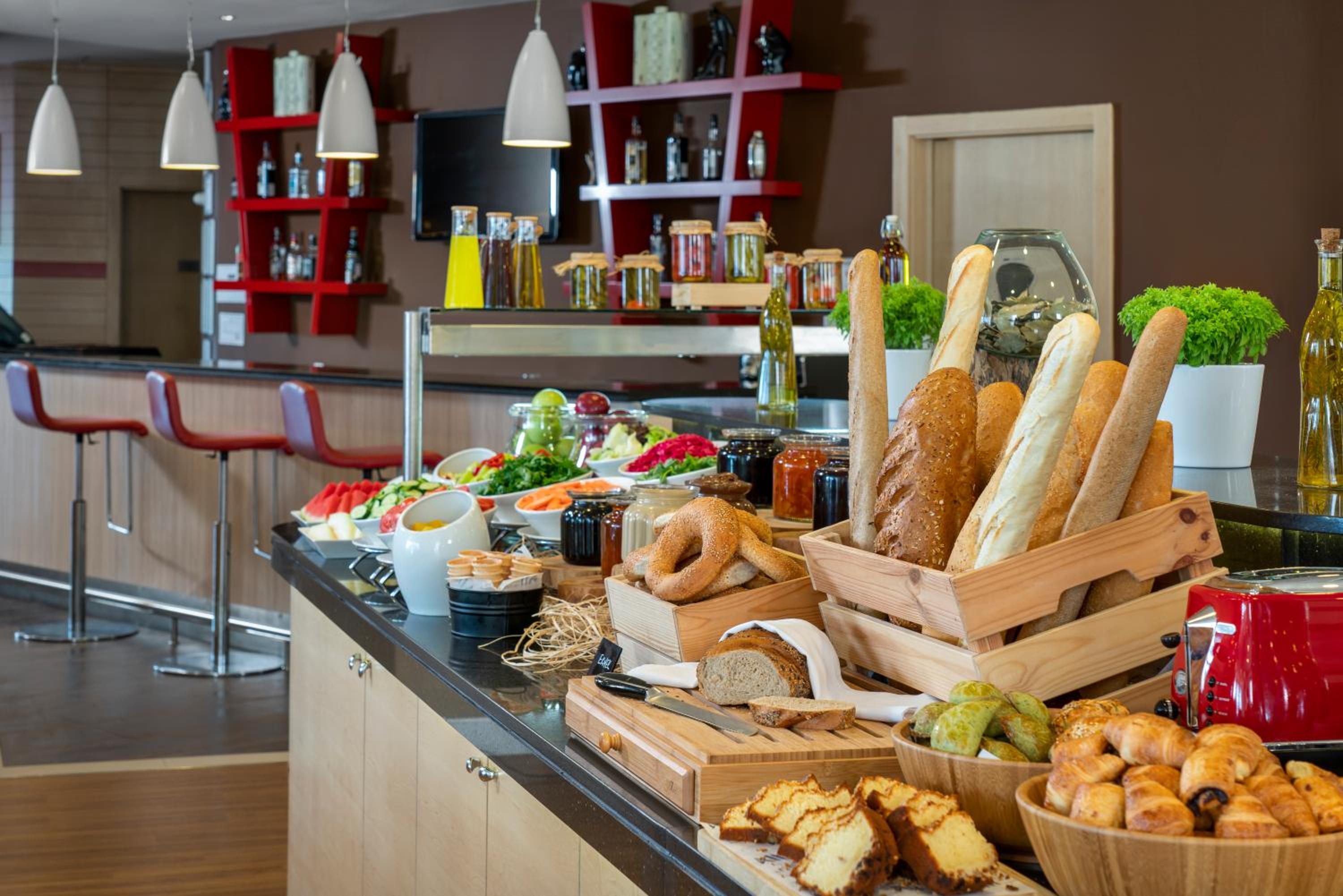 ibis Adana - Image 27