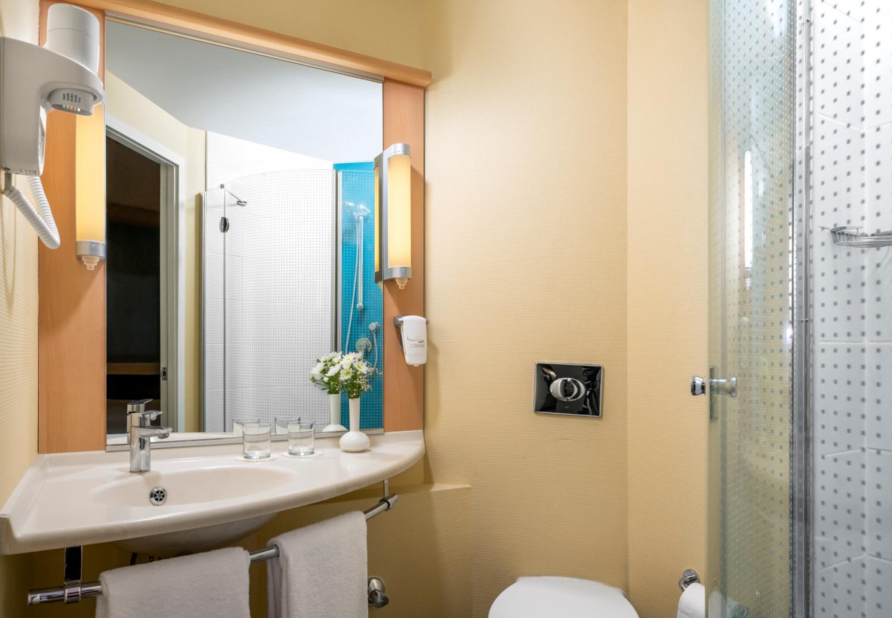 ibis Adana - Image 36