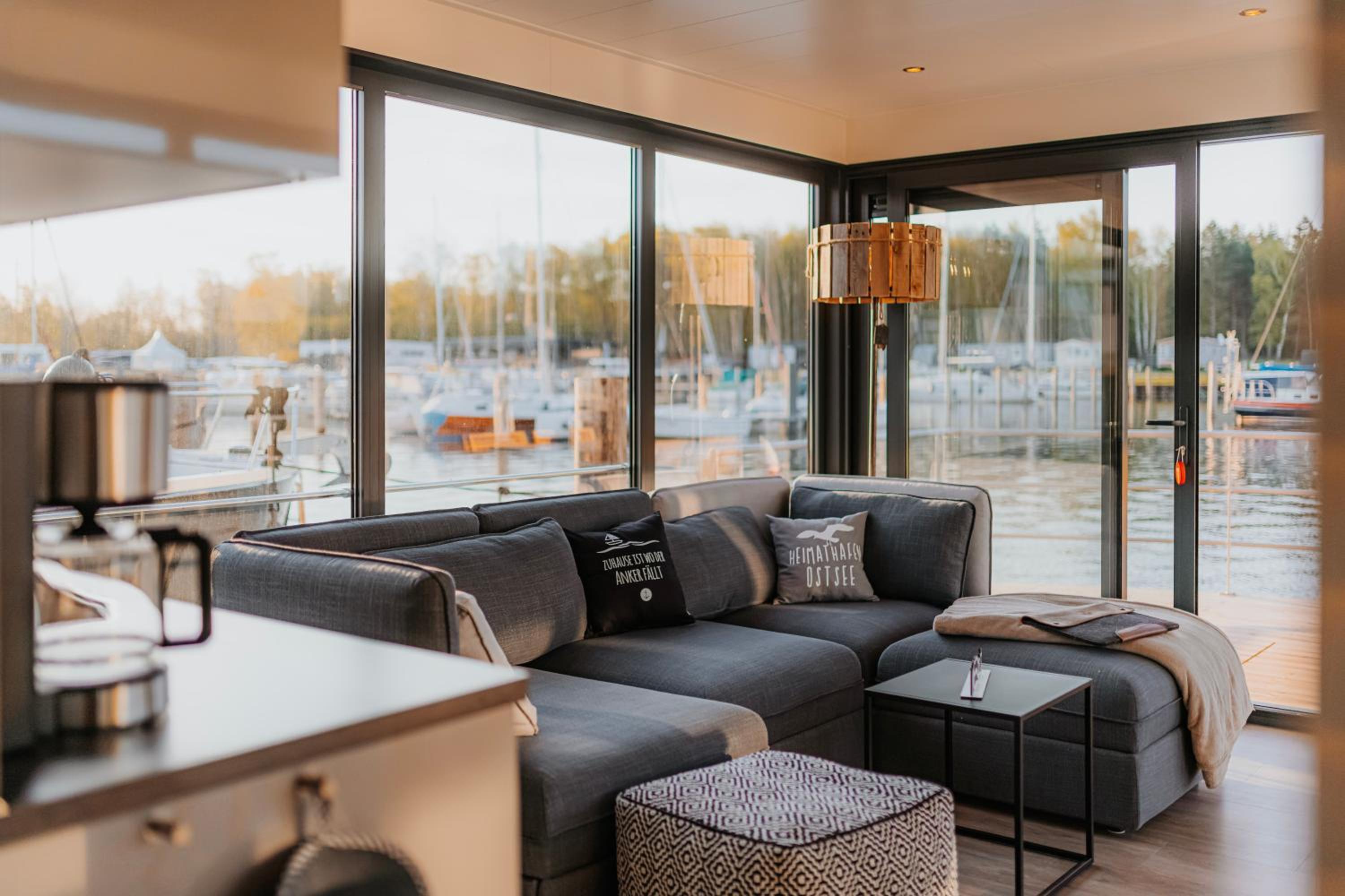 Schwimmendes Ferienhaus 