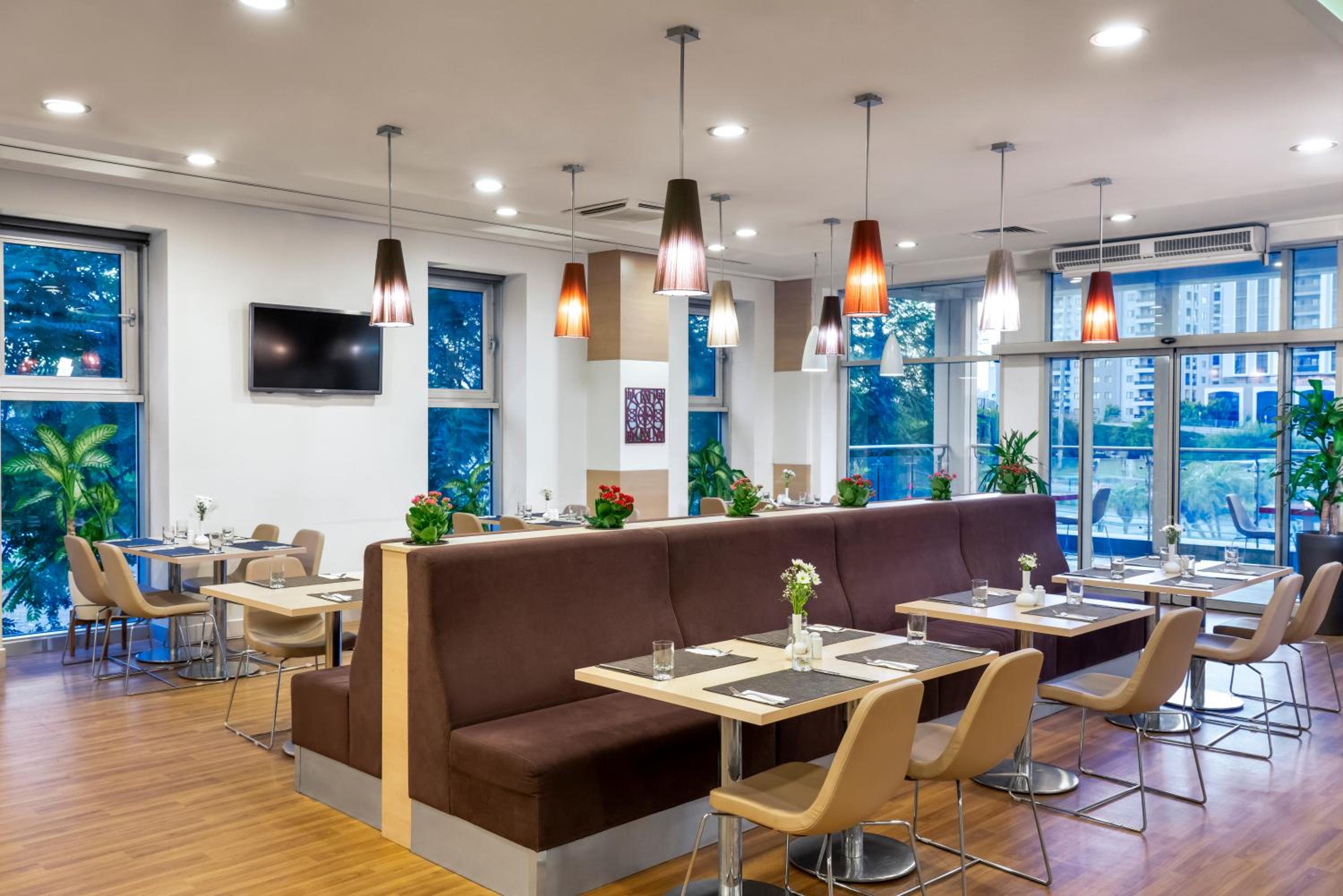ibis Adana - Image 40