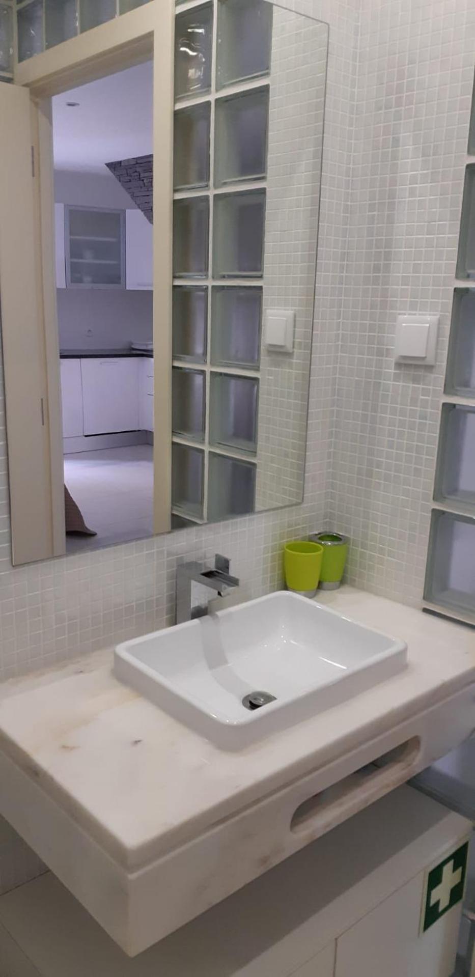 Zimbra Blue Apartment