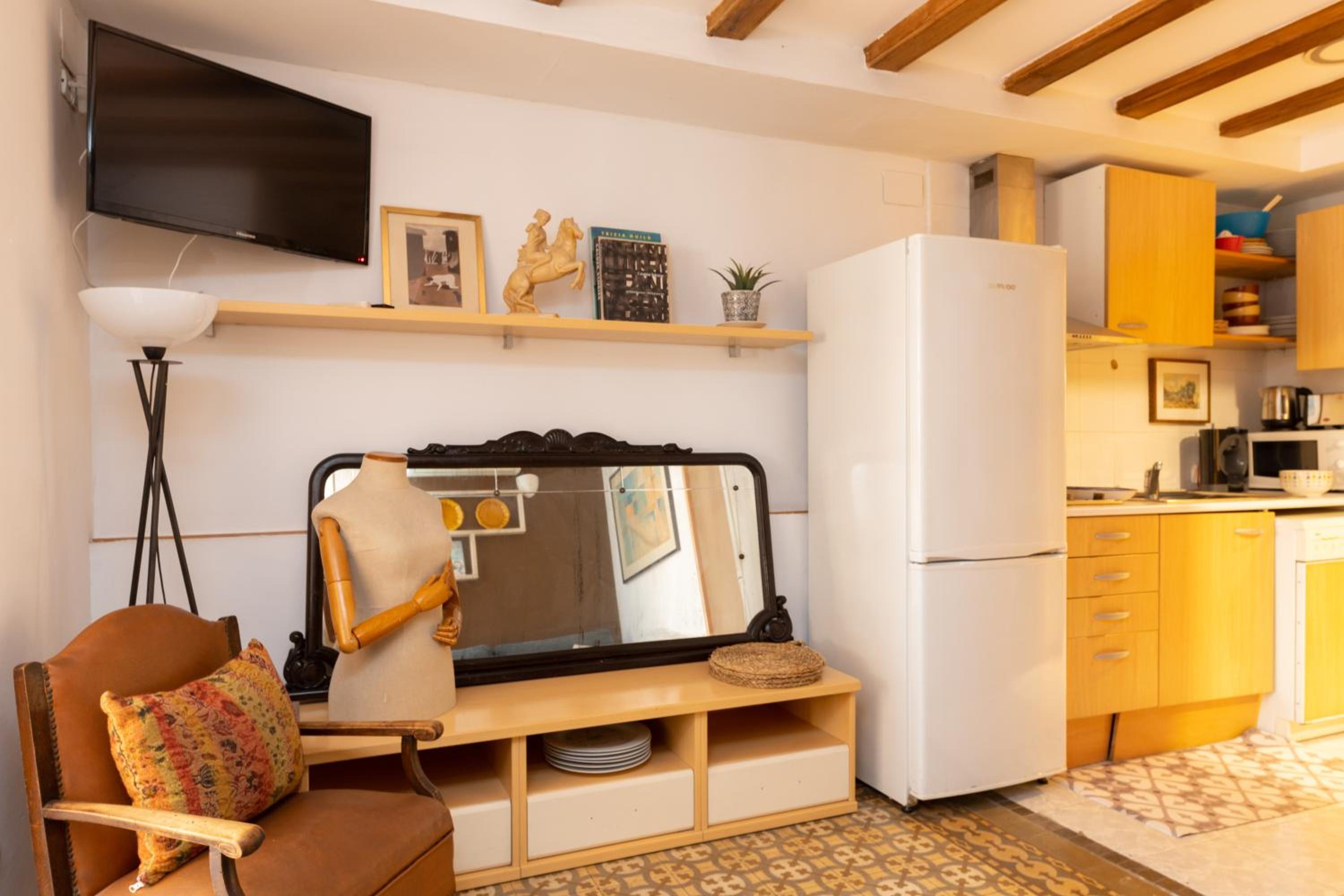 ApartEasy - Central Gracia Apartments