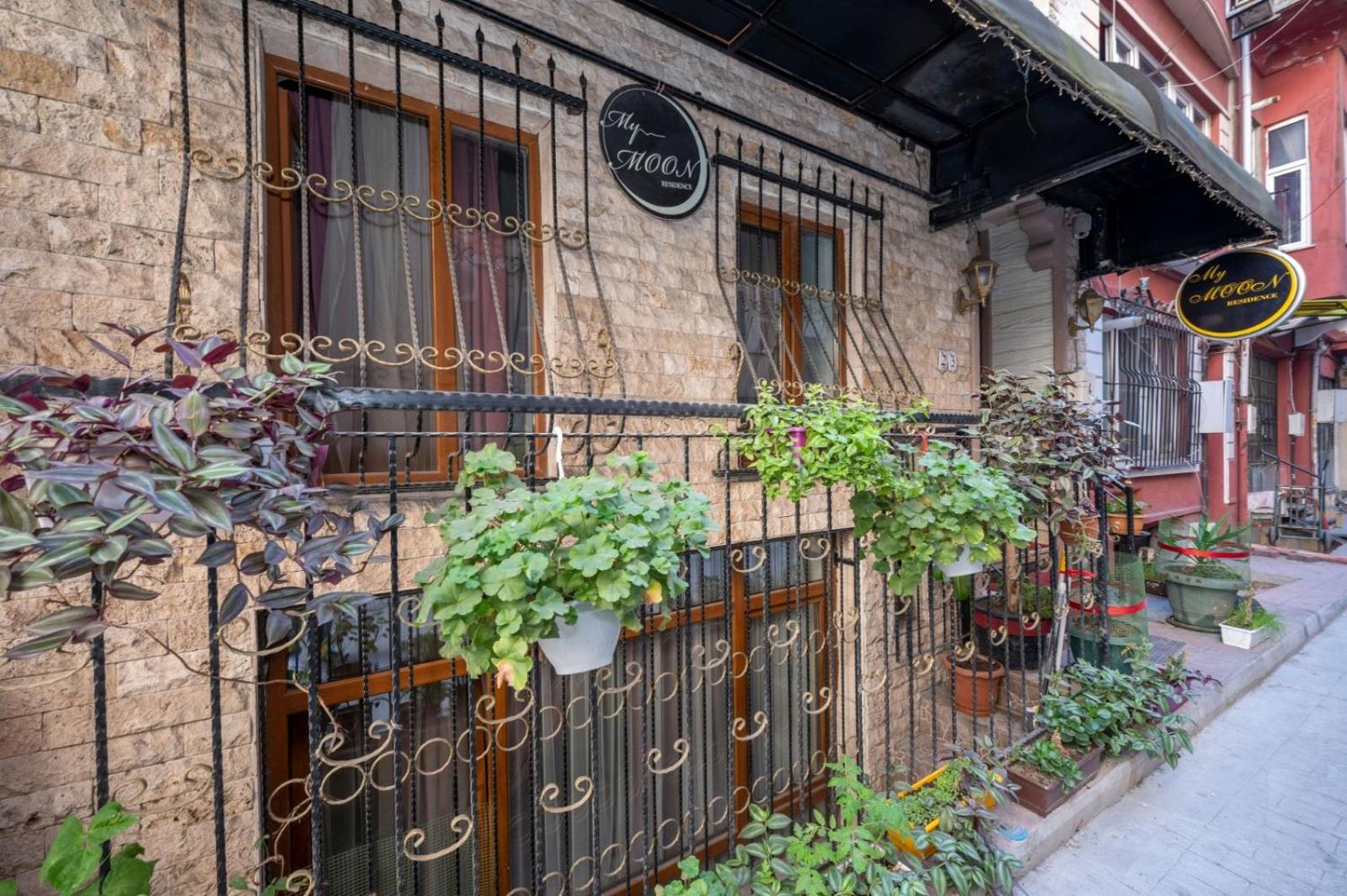 MYMOON Residence - Image 76