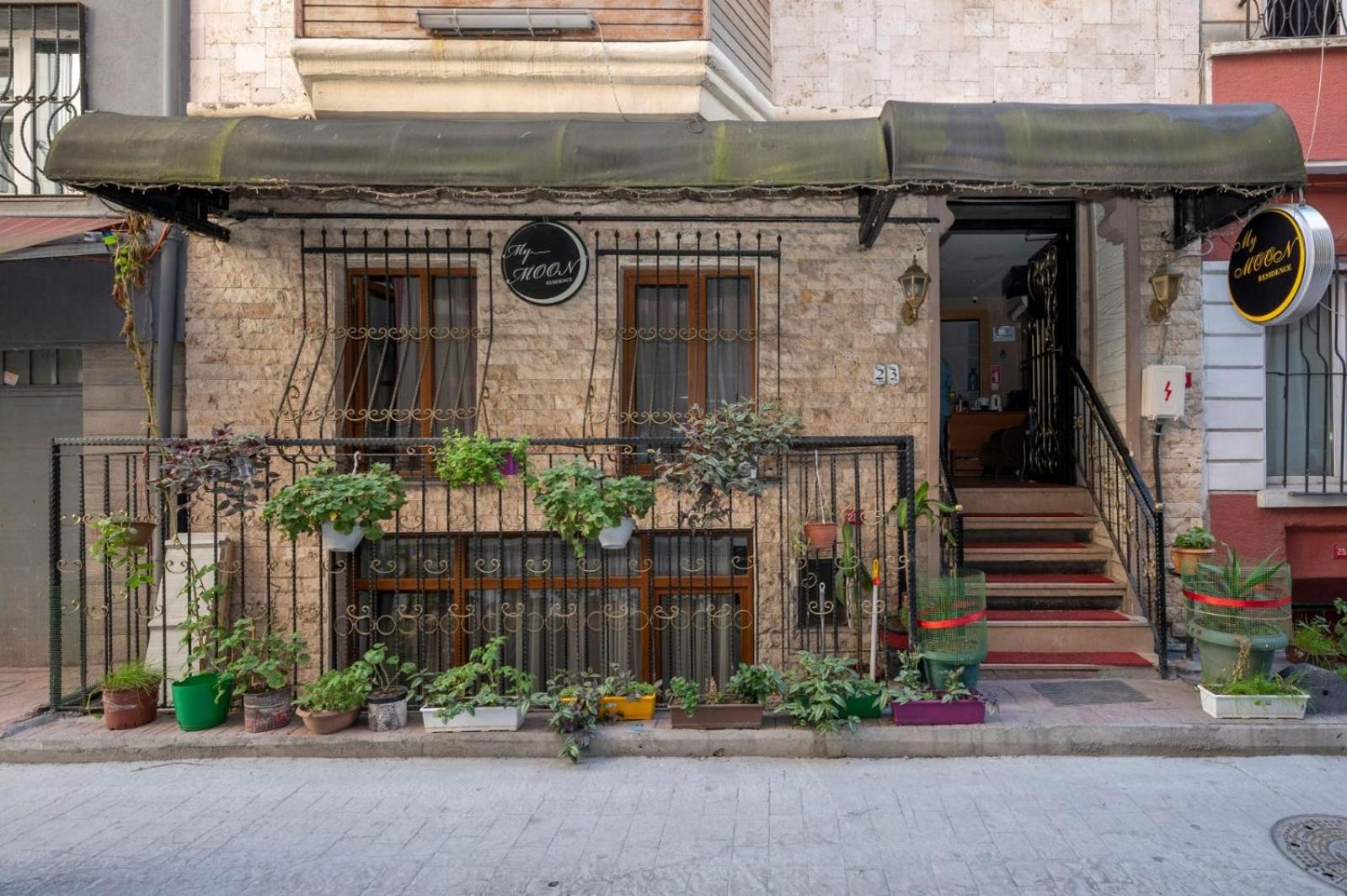 MYMOON Residence - Image 75