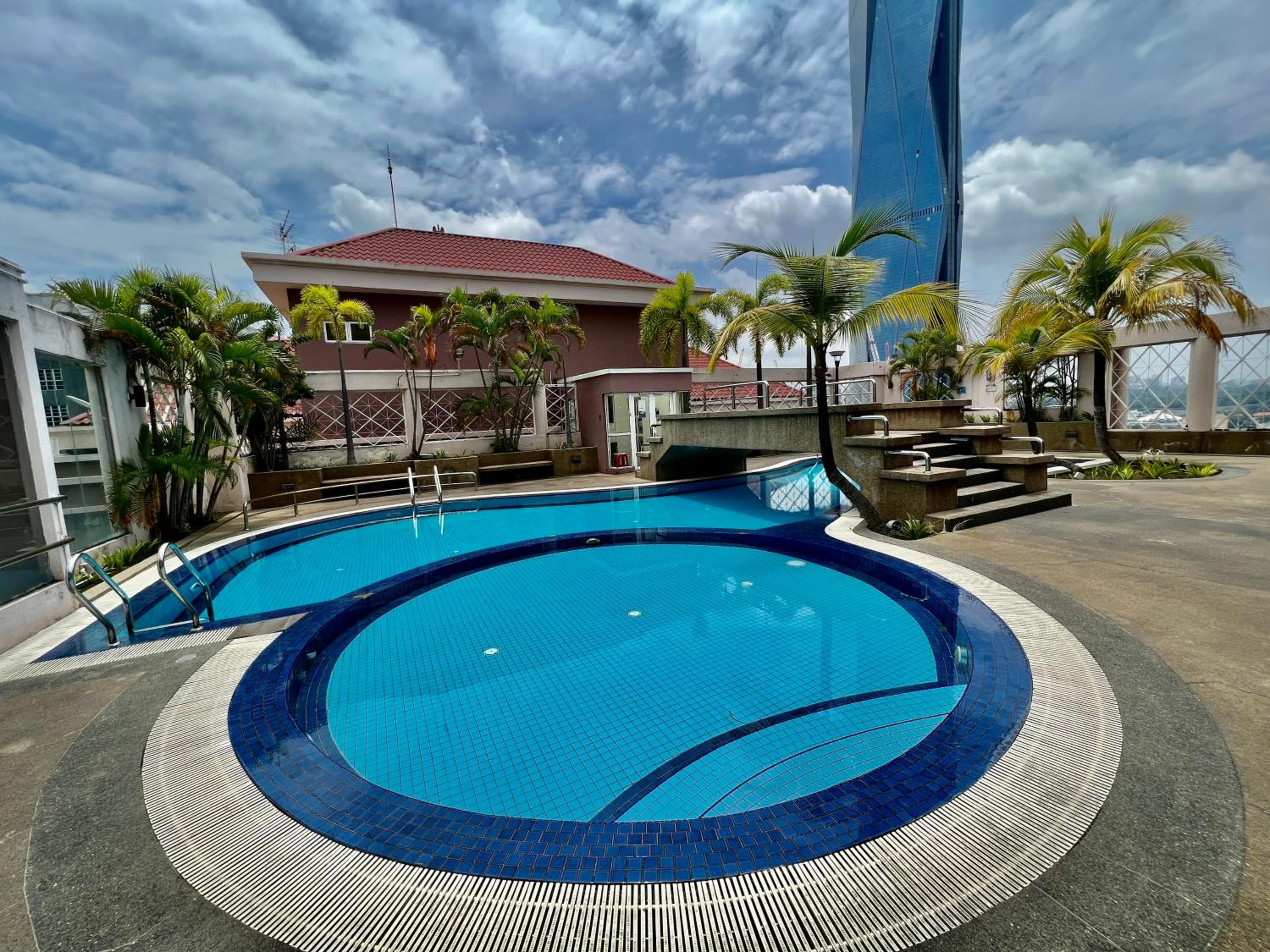 Casa Mutiara Apartments by Moonlight