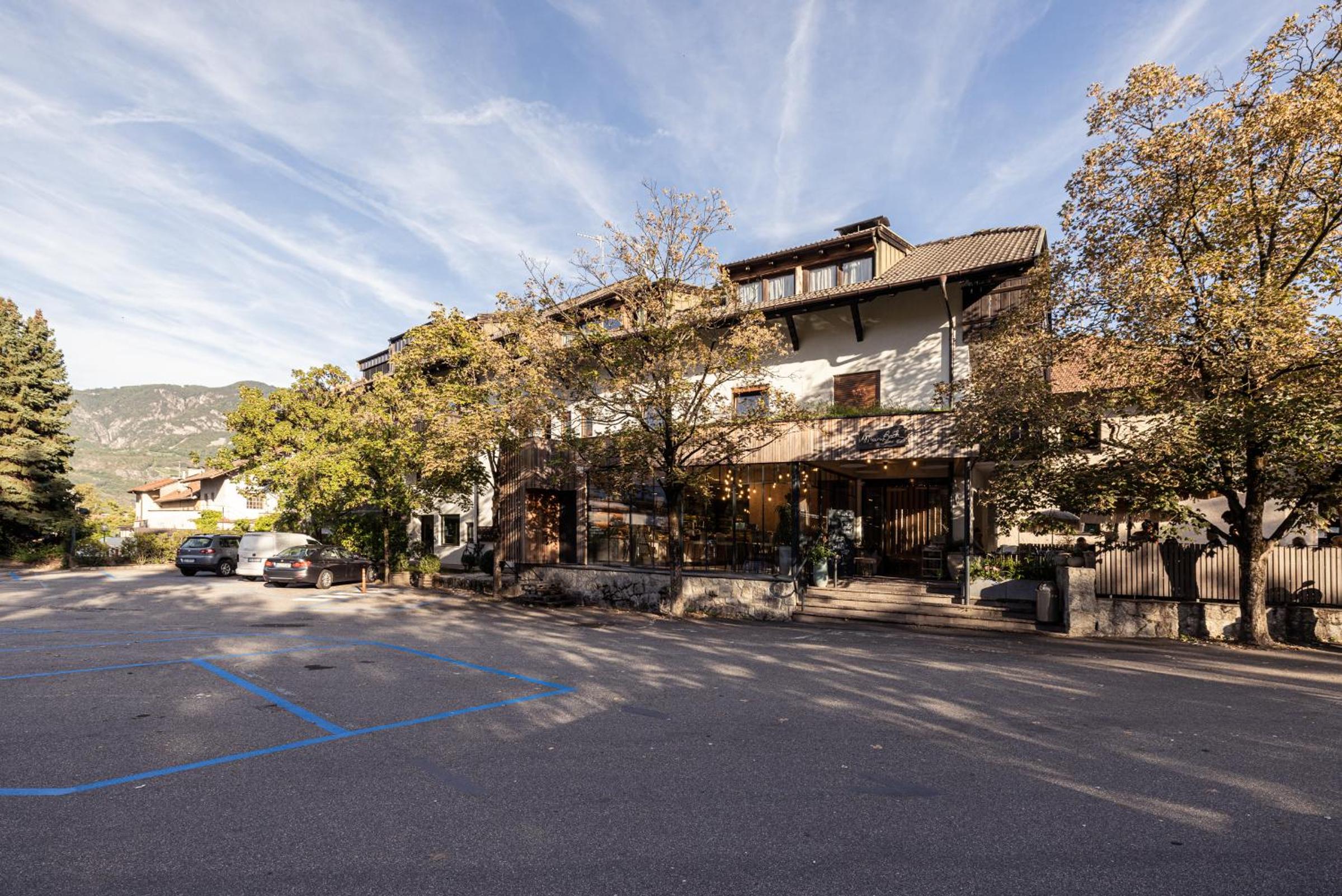 Solis Apartments