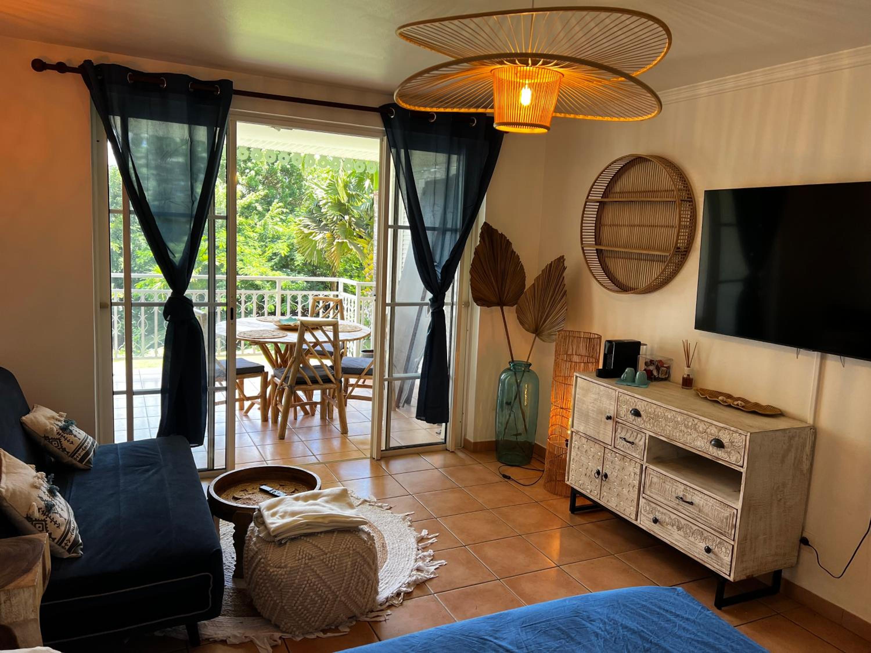 BEAU STUDIO RENOVE AU SEIN D'UN MAGNIFIQUE COMPLEXE HOTELIER