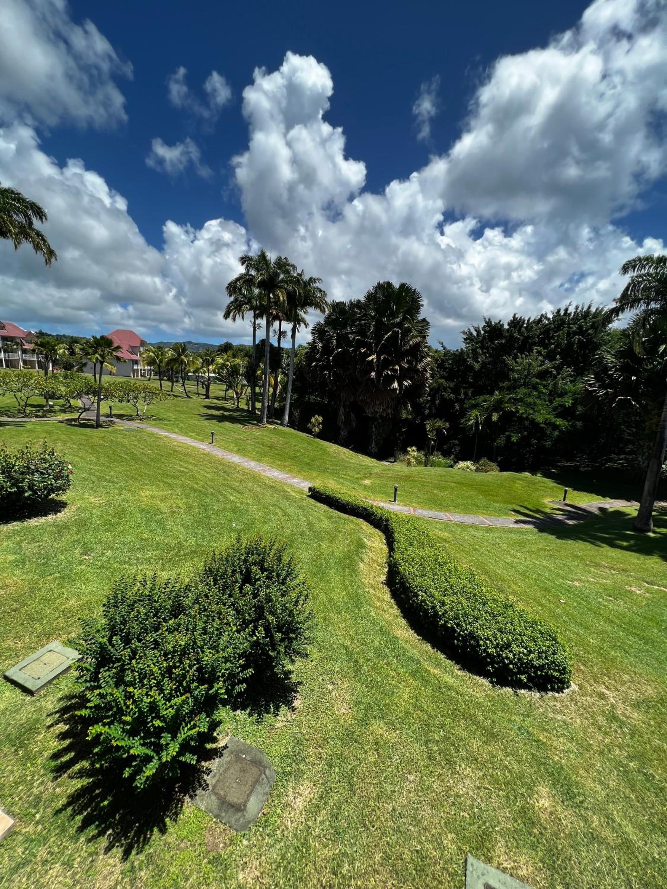 BEAU STUDIO RENOVE AU SEIN D'UN MAGNIFIQUE COMPLEXE HOTELIER