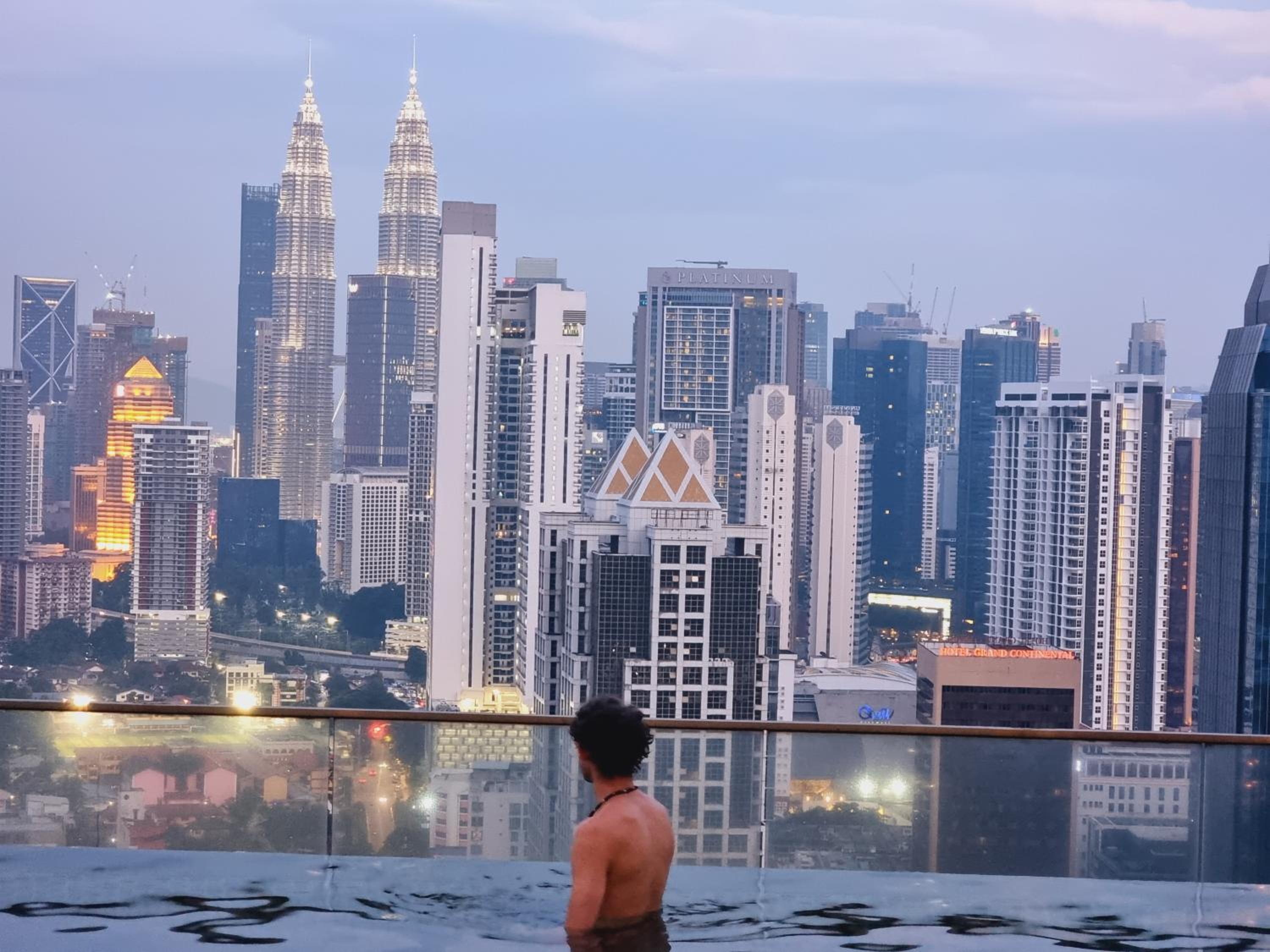 Wonderful KLCC View at Regalia Suites