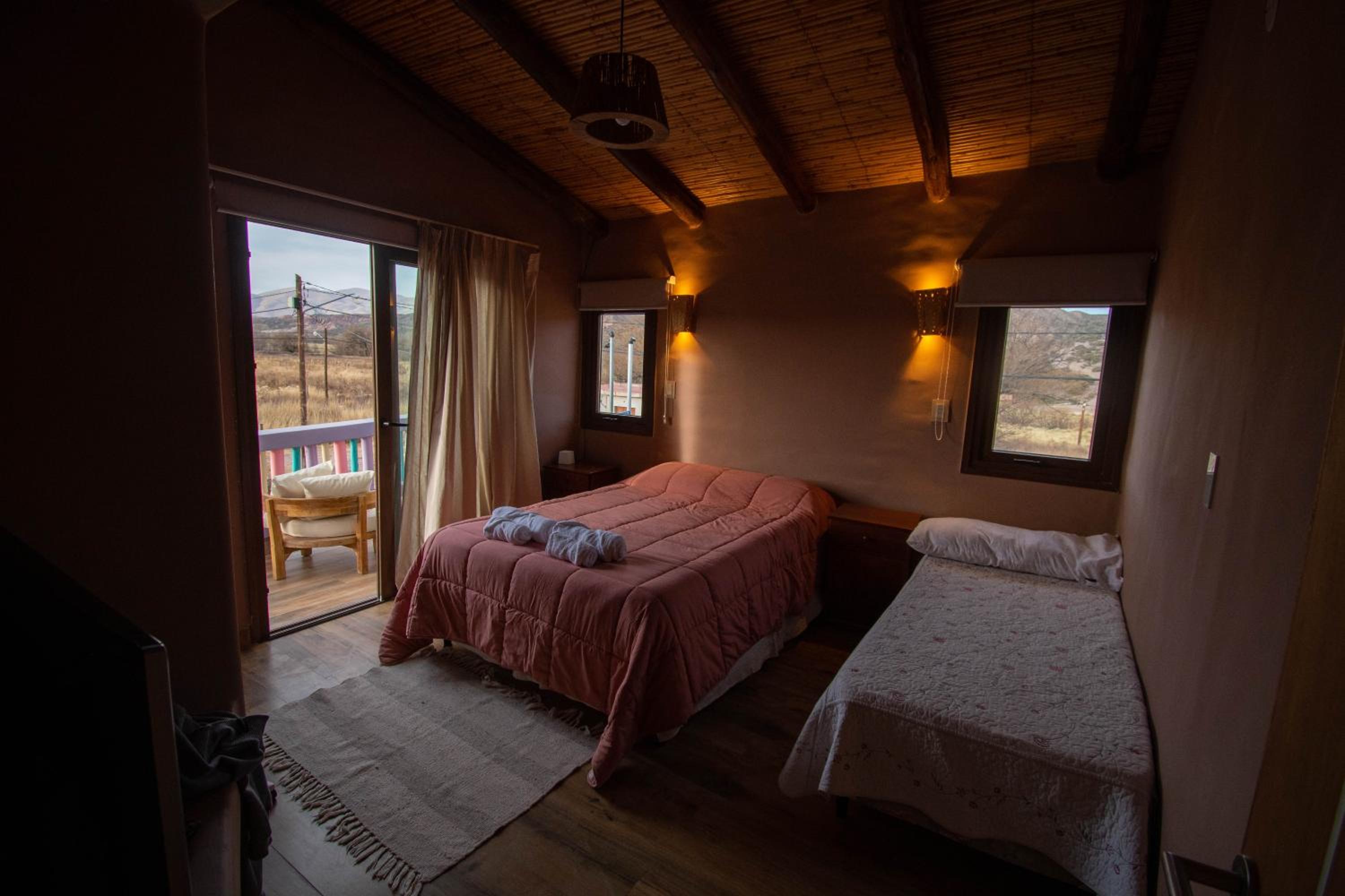 Tikay Humahuaca Refugio de Tierras