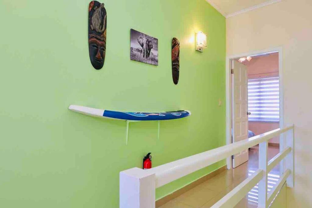 Eagle Beach Aruba Breeze Condominium Lime