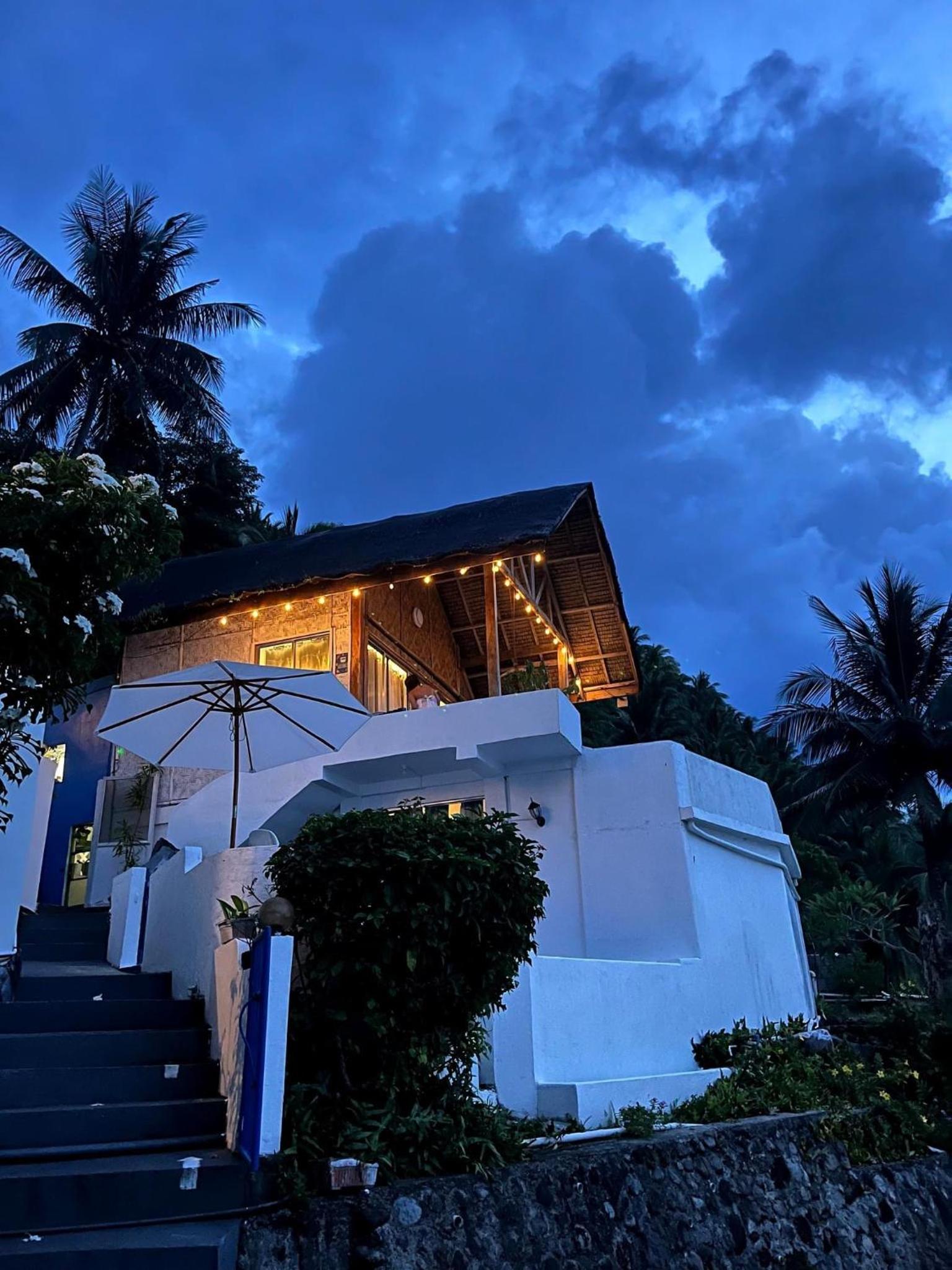 Bintana Sa Paraiso