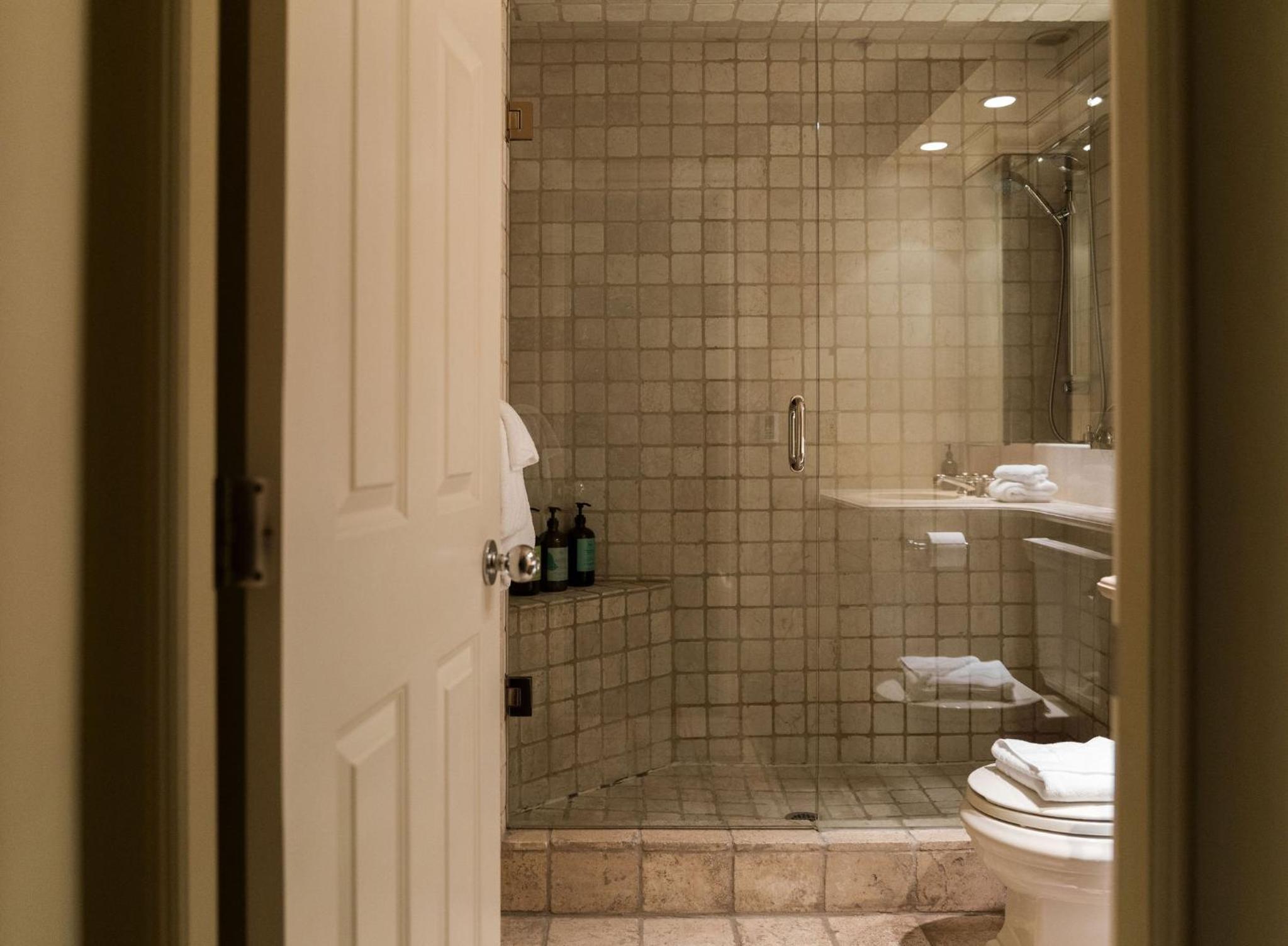 Gibbons Life Accommodations