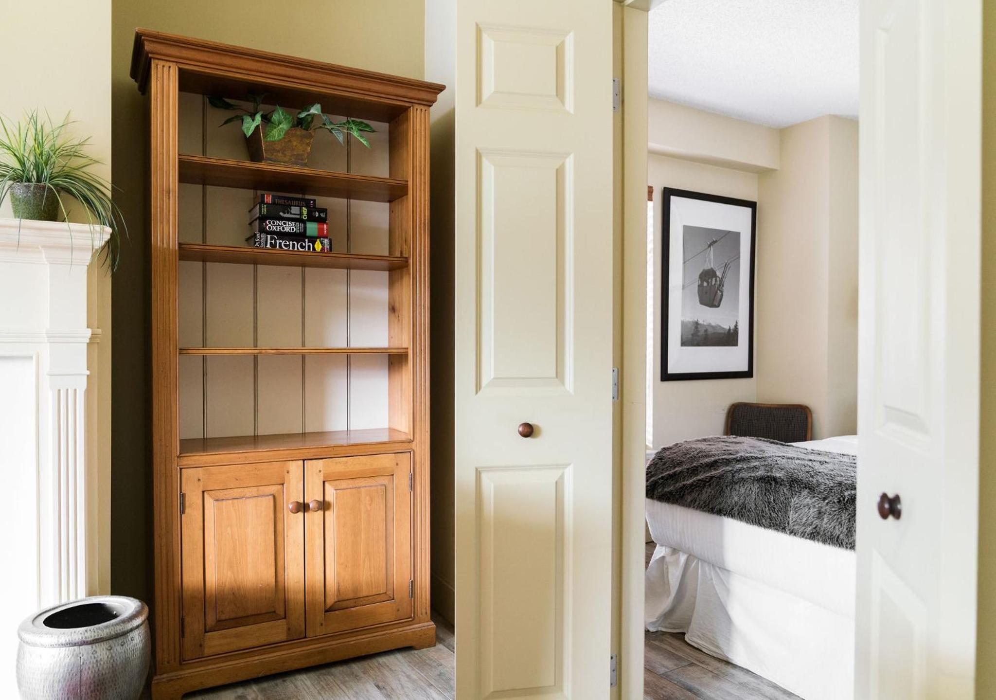 Gibbons Life Accommodations