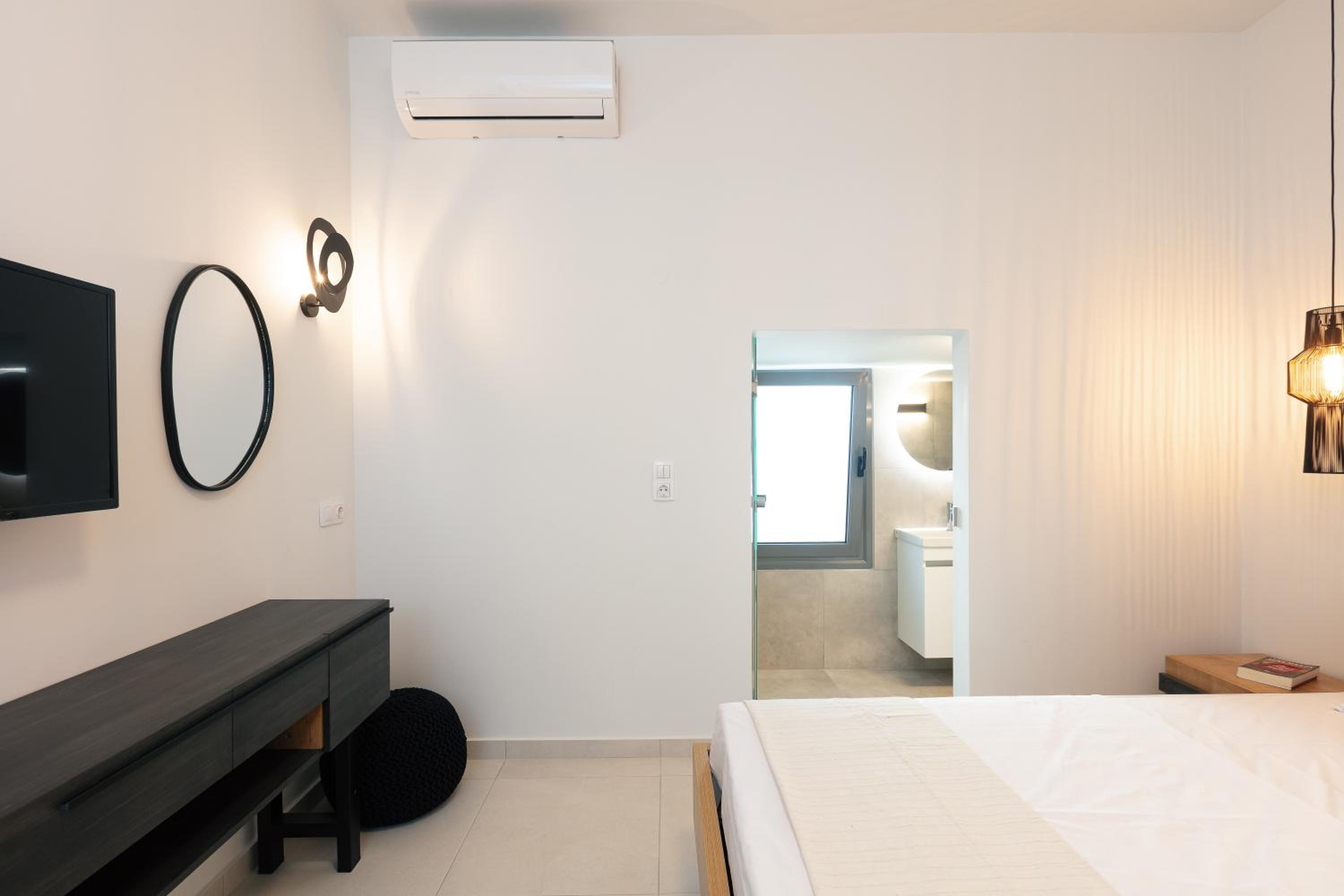 Kalopsia Home