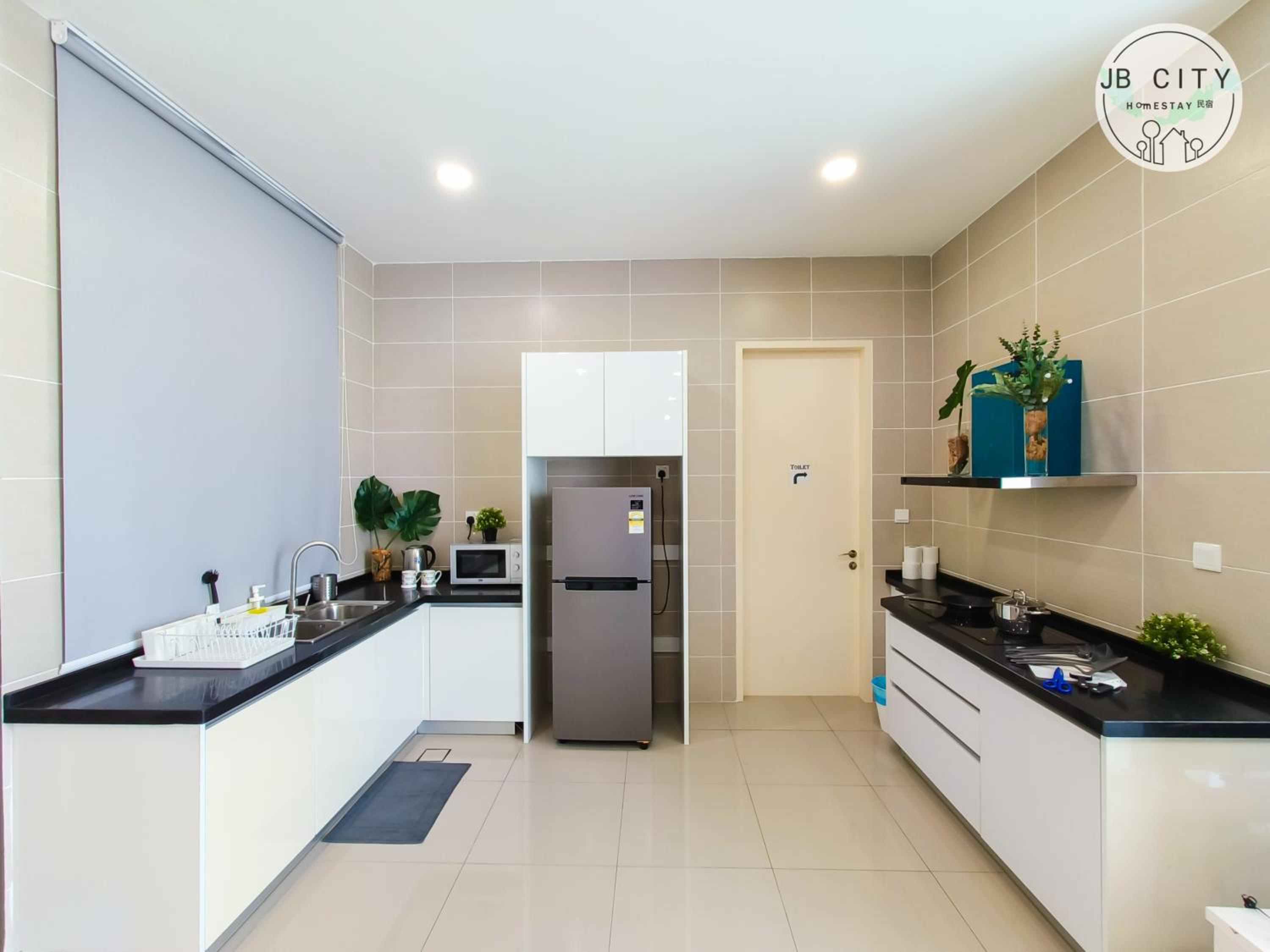 D'Pristine Suites by RR JBcity