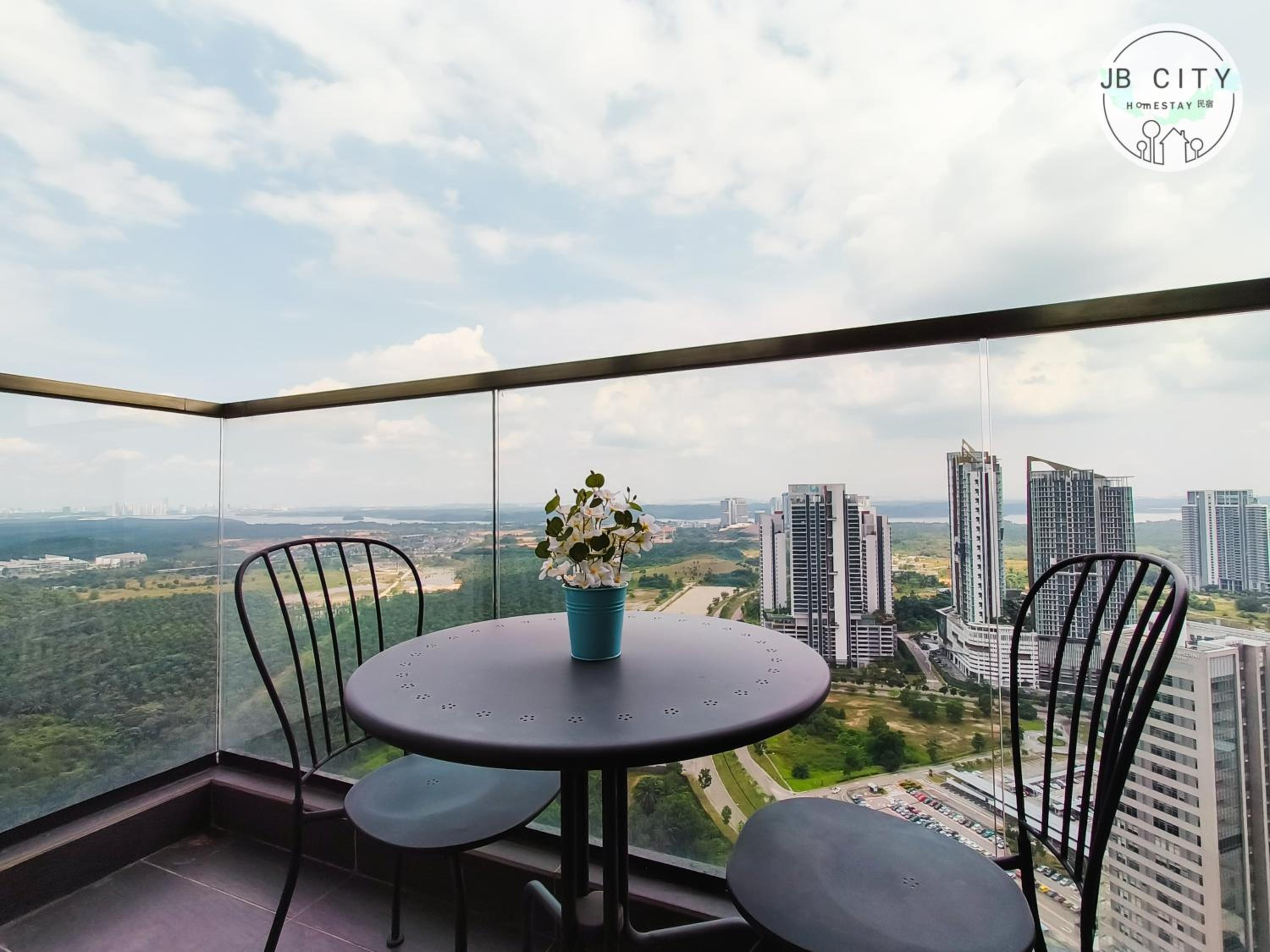D'Pristine Suites by RR JBcity