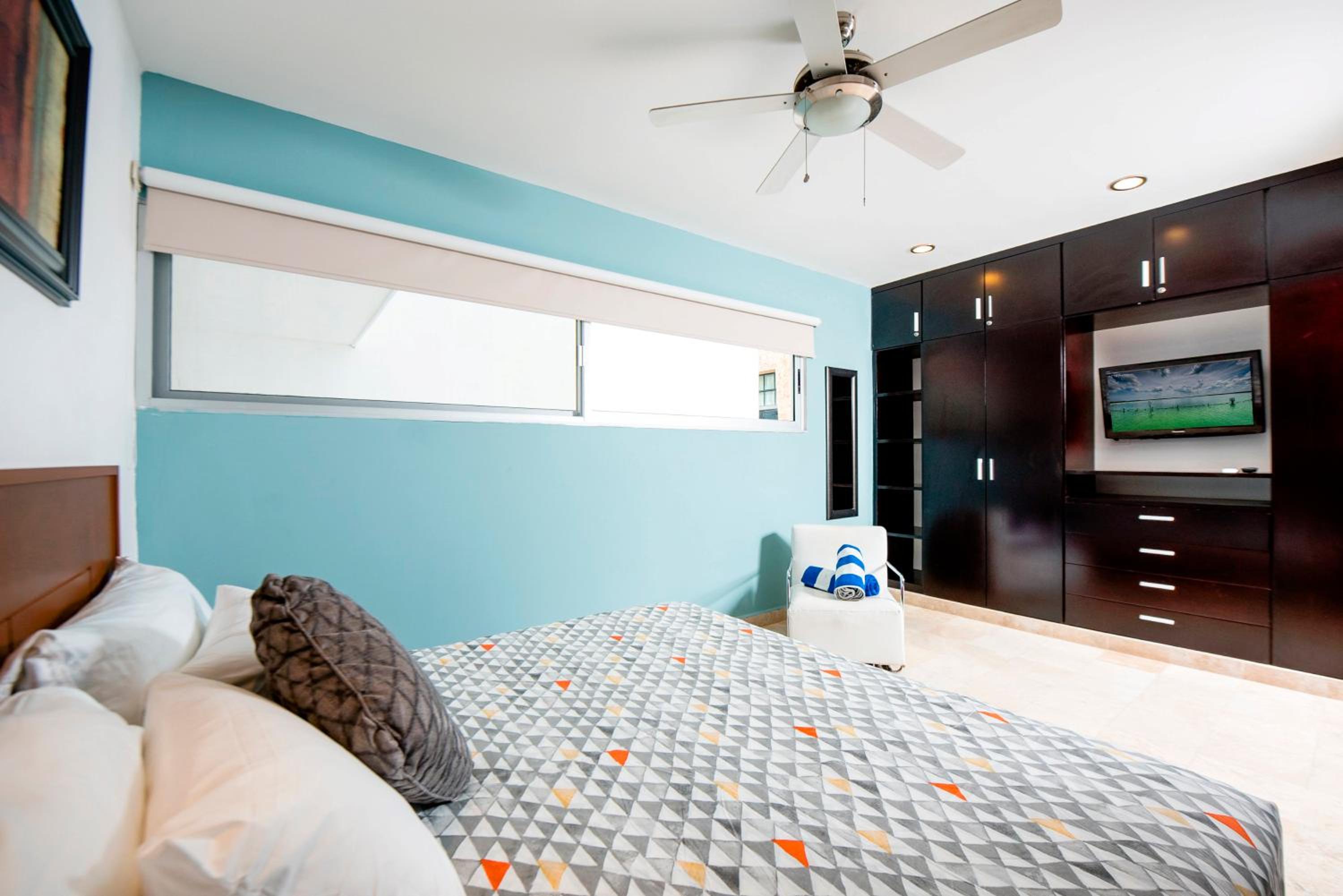 Deva Condo Lovely Loft Style view 5