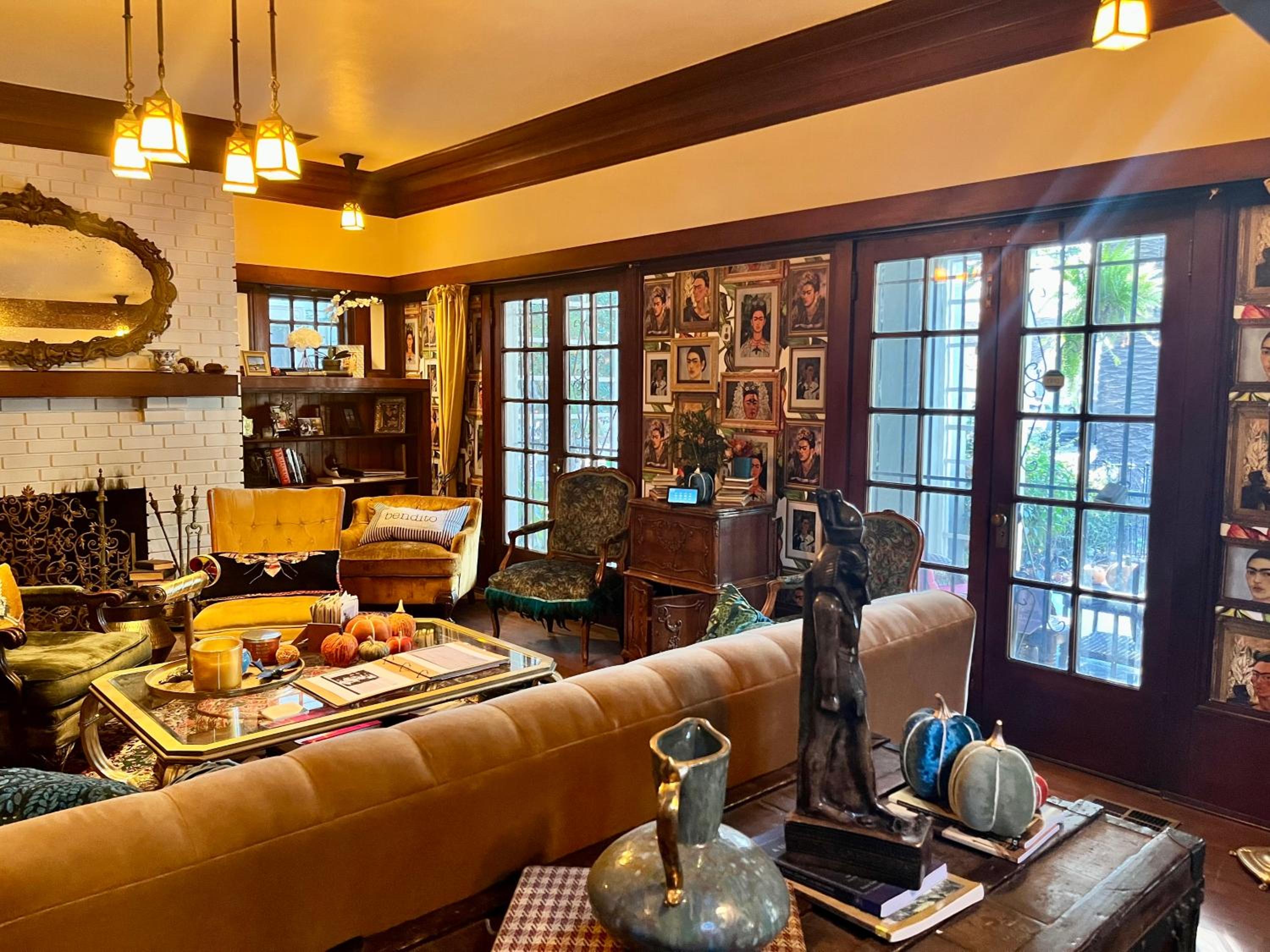 lounge