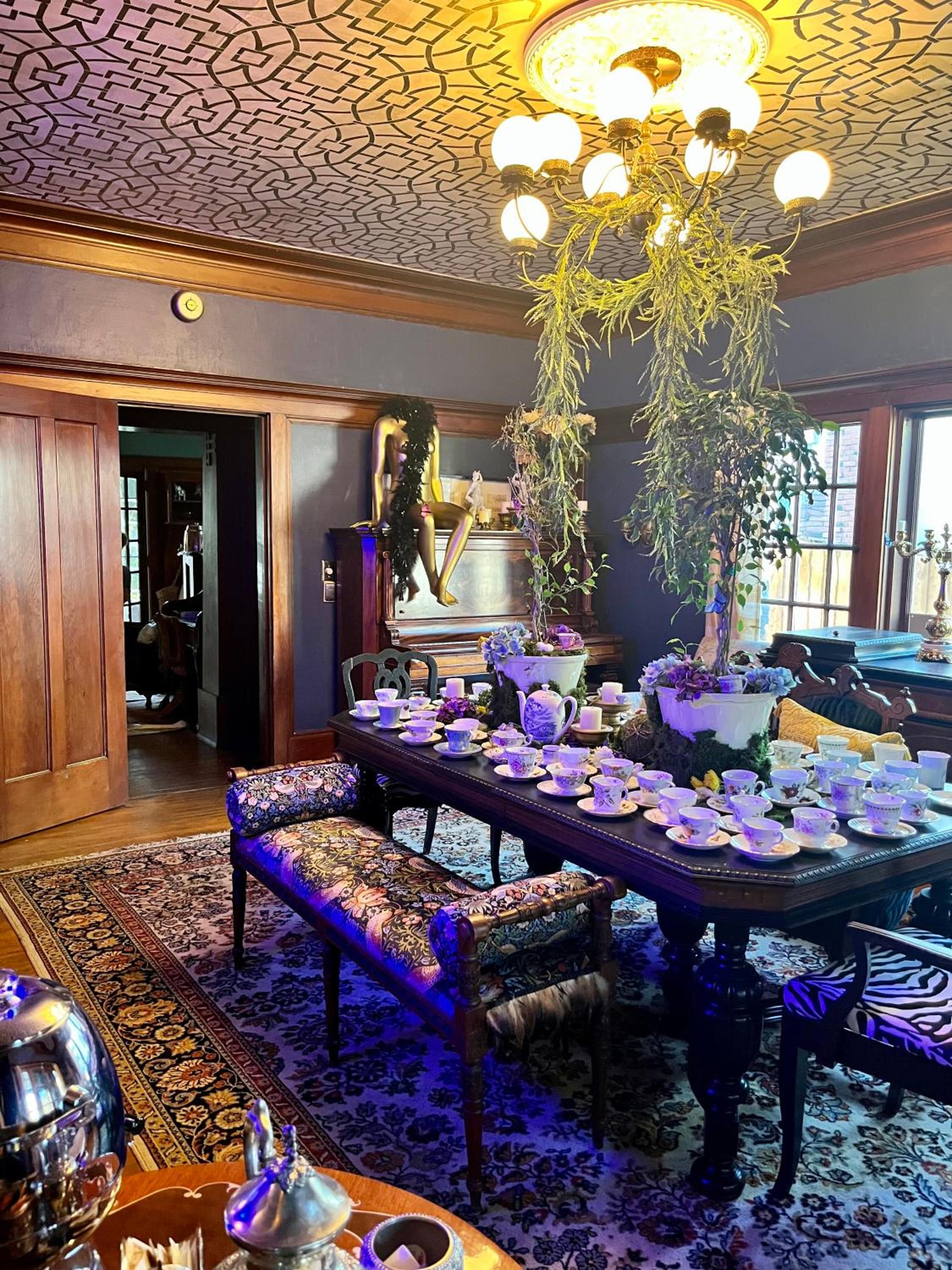 dining