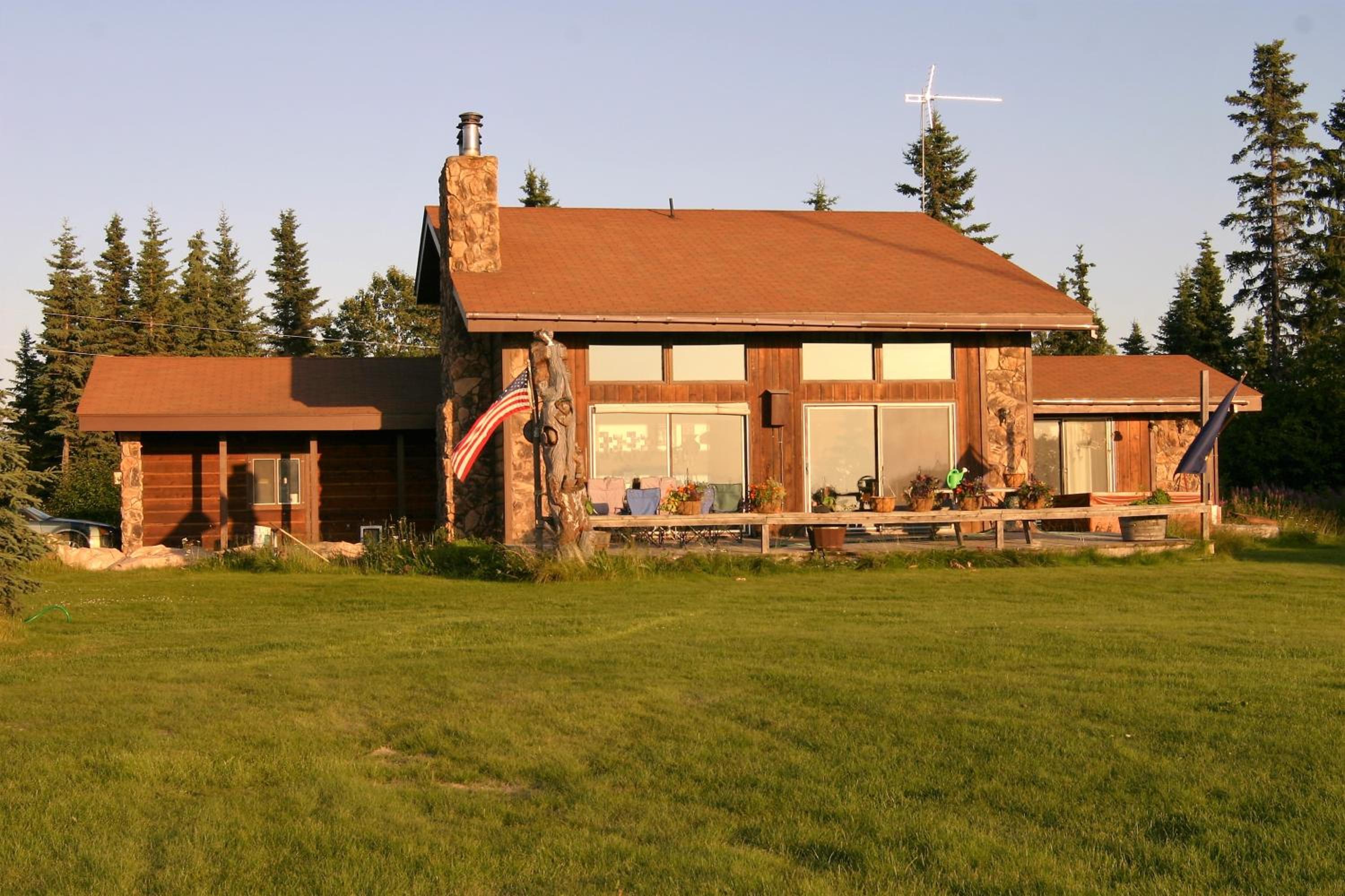 Clam Gulch Lodge view 3