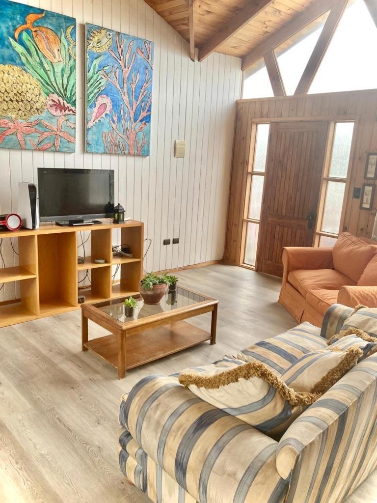 Casa al lado de playa c/ juegos niños- mascotas