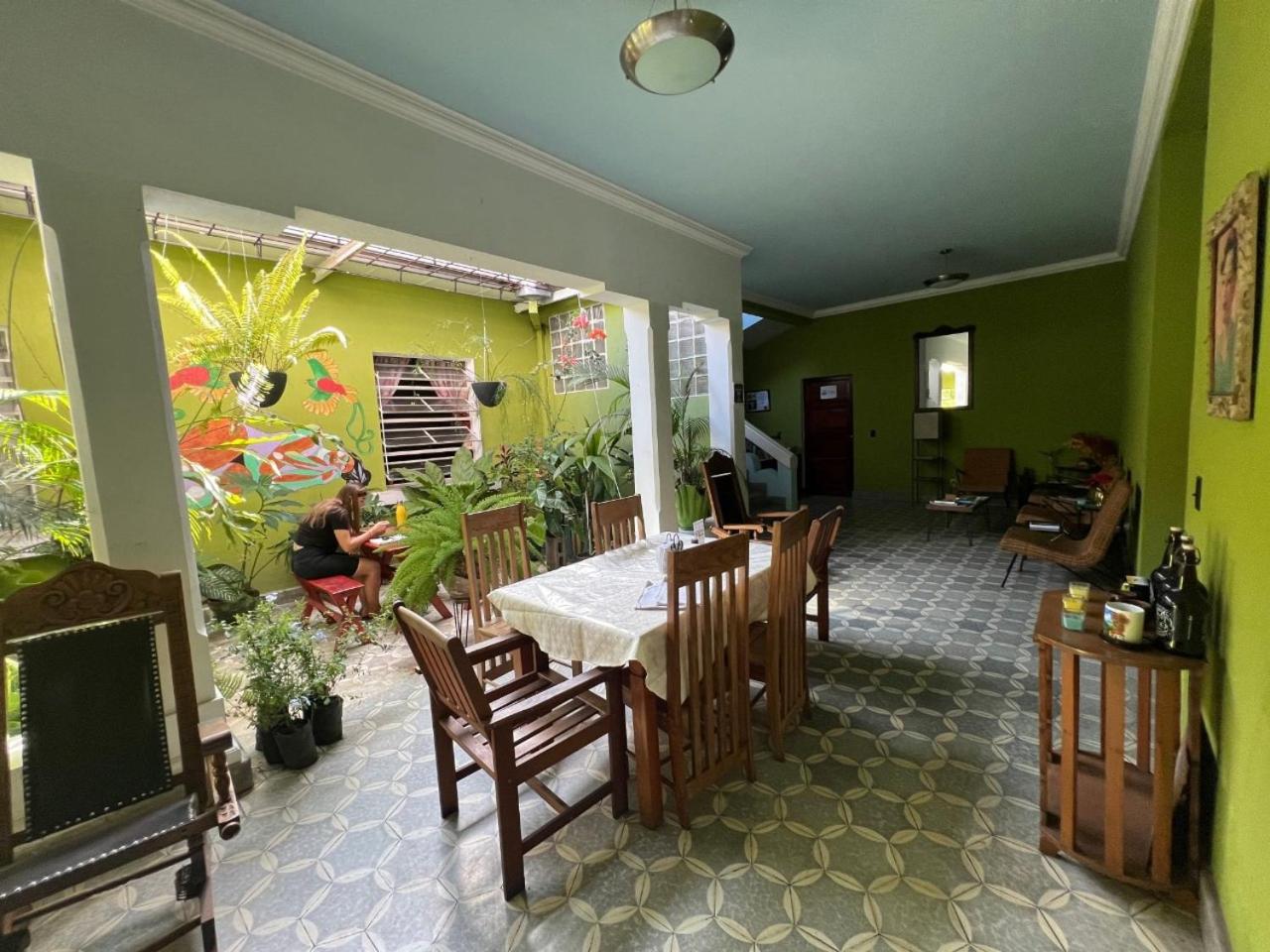 Hostal Cumbres del Volcan Flor Blanca view 2