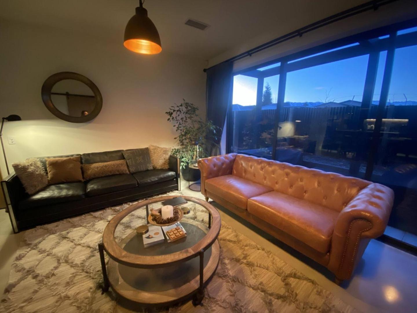 Black Stilt Retreat, STUNNING luxury property view 4
