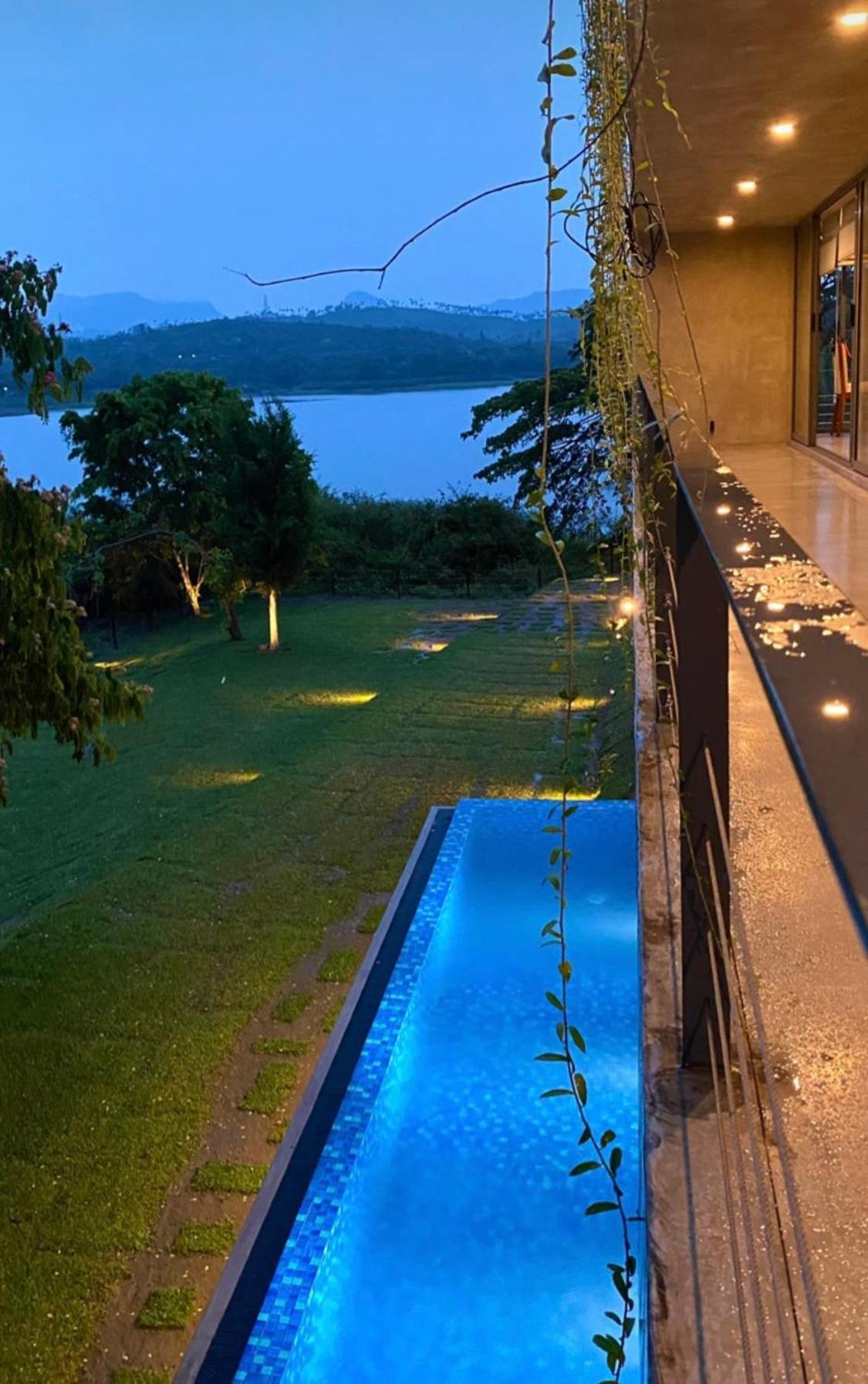 Escala Lake view 5