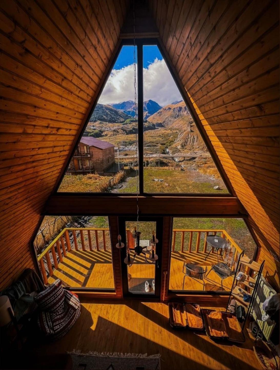 Eco cottage Kazbegi view 5