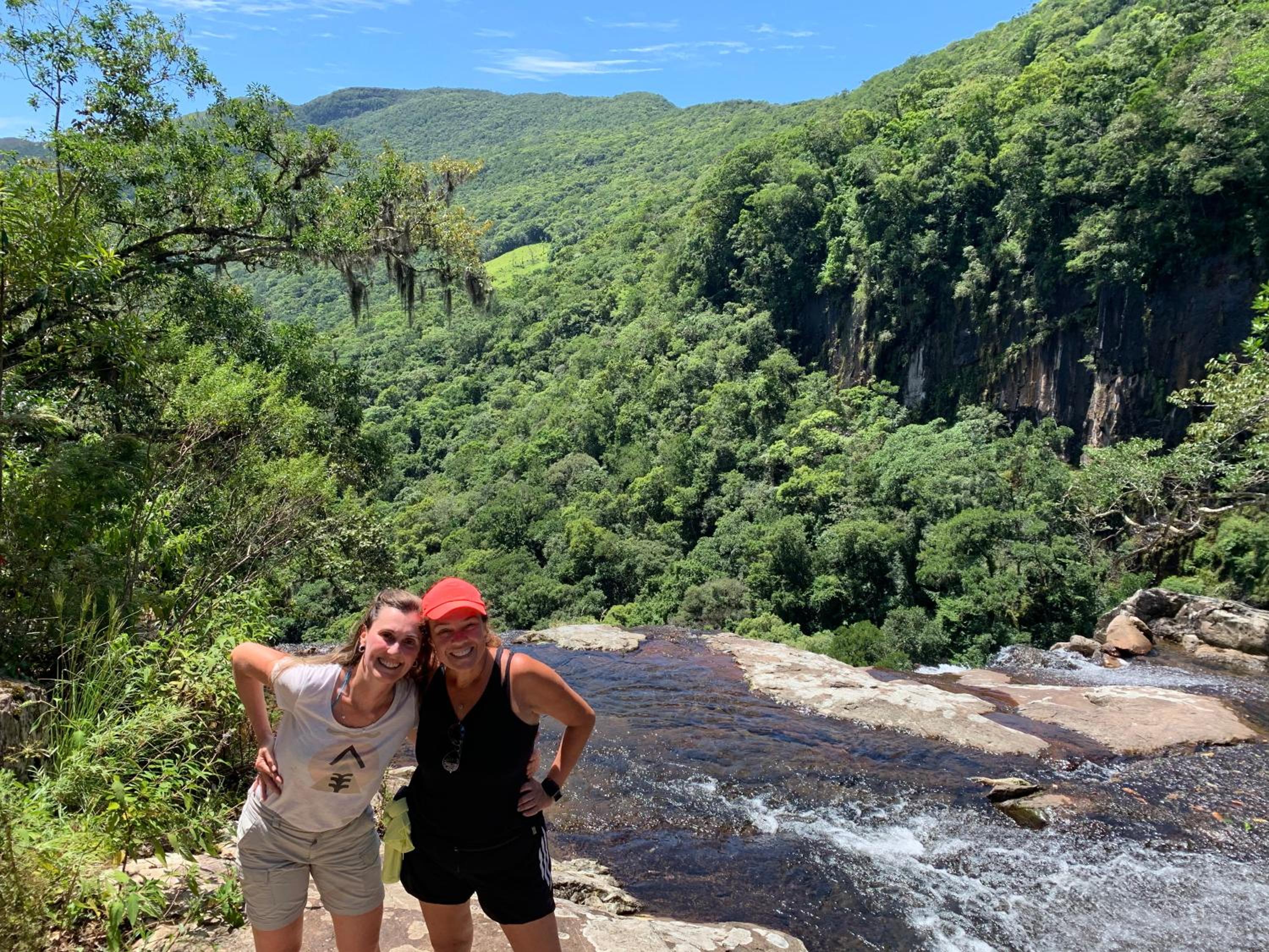 Cachoeira dos Borges Cabanas e Parque