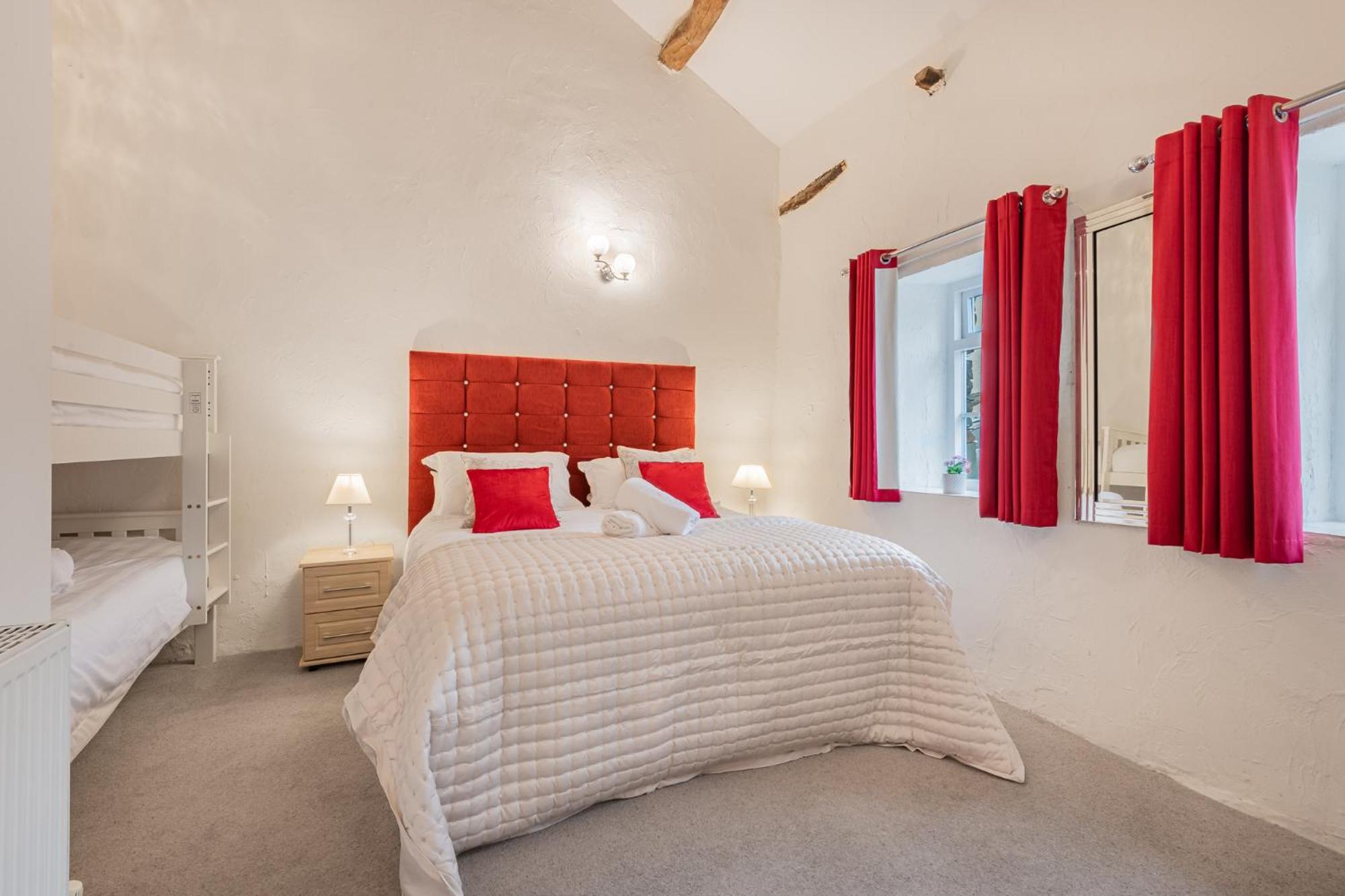 Cottage 3 Old Farmhouse Mews view 4